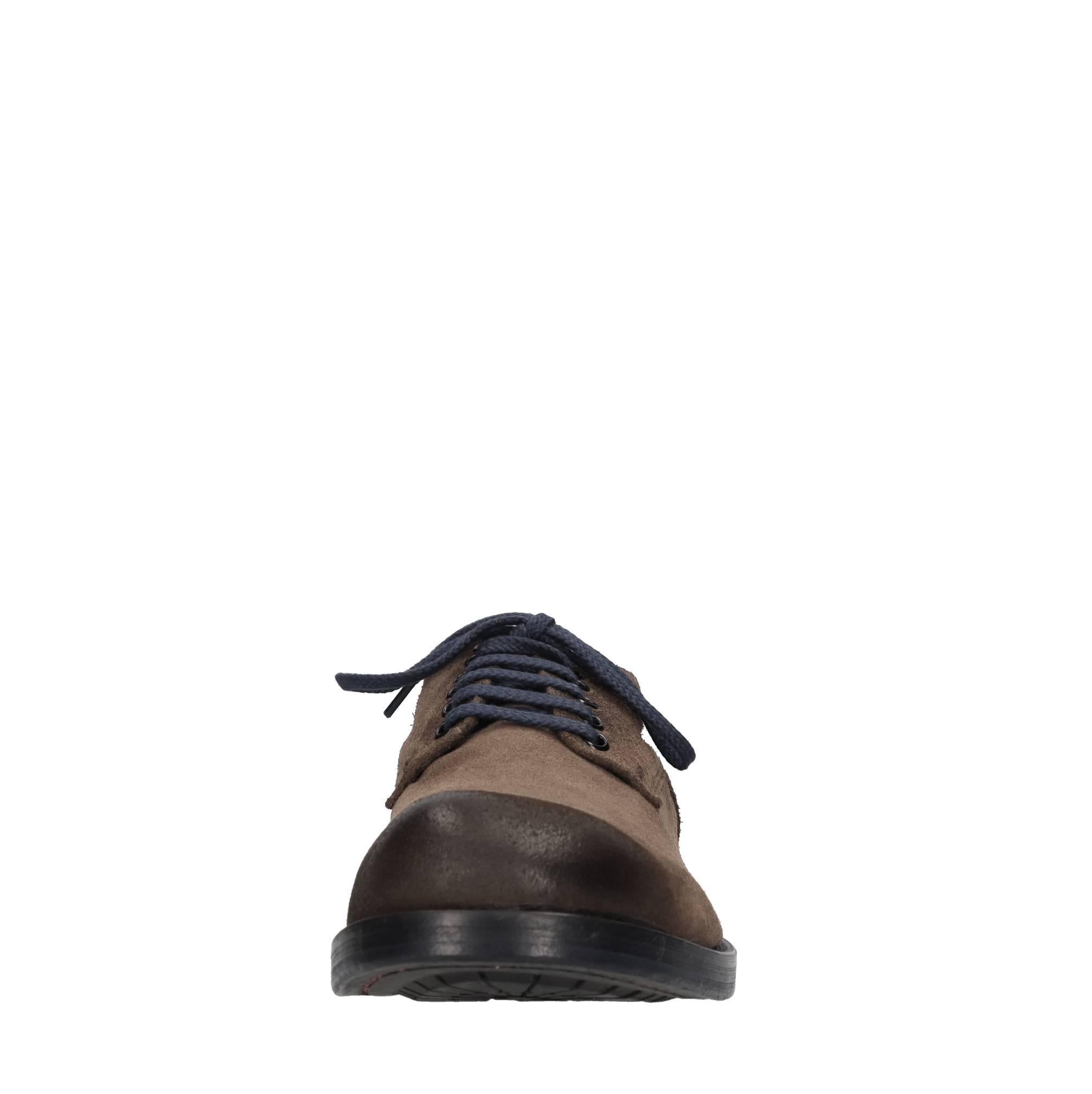 Stringate modello COLLIN 1 in camoscio 