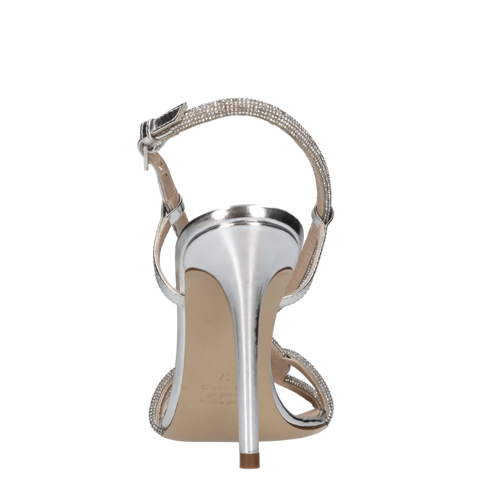 Sandali in pelle e microstrass 