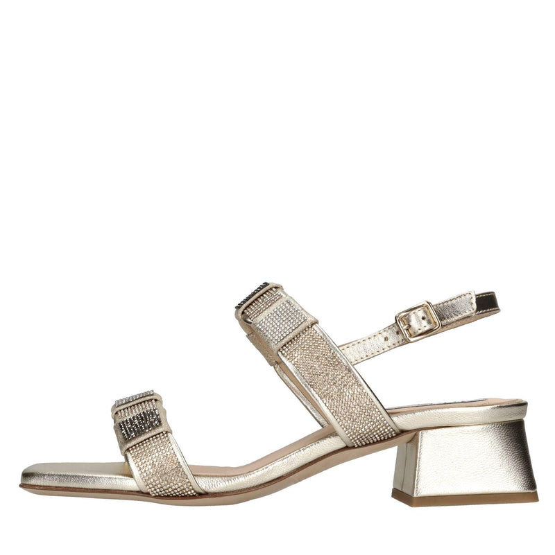 Sandali in pelle e strass 