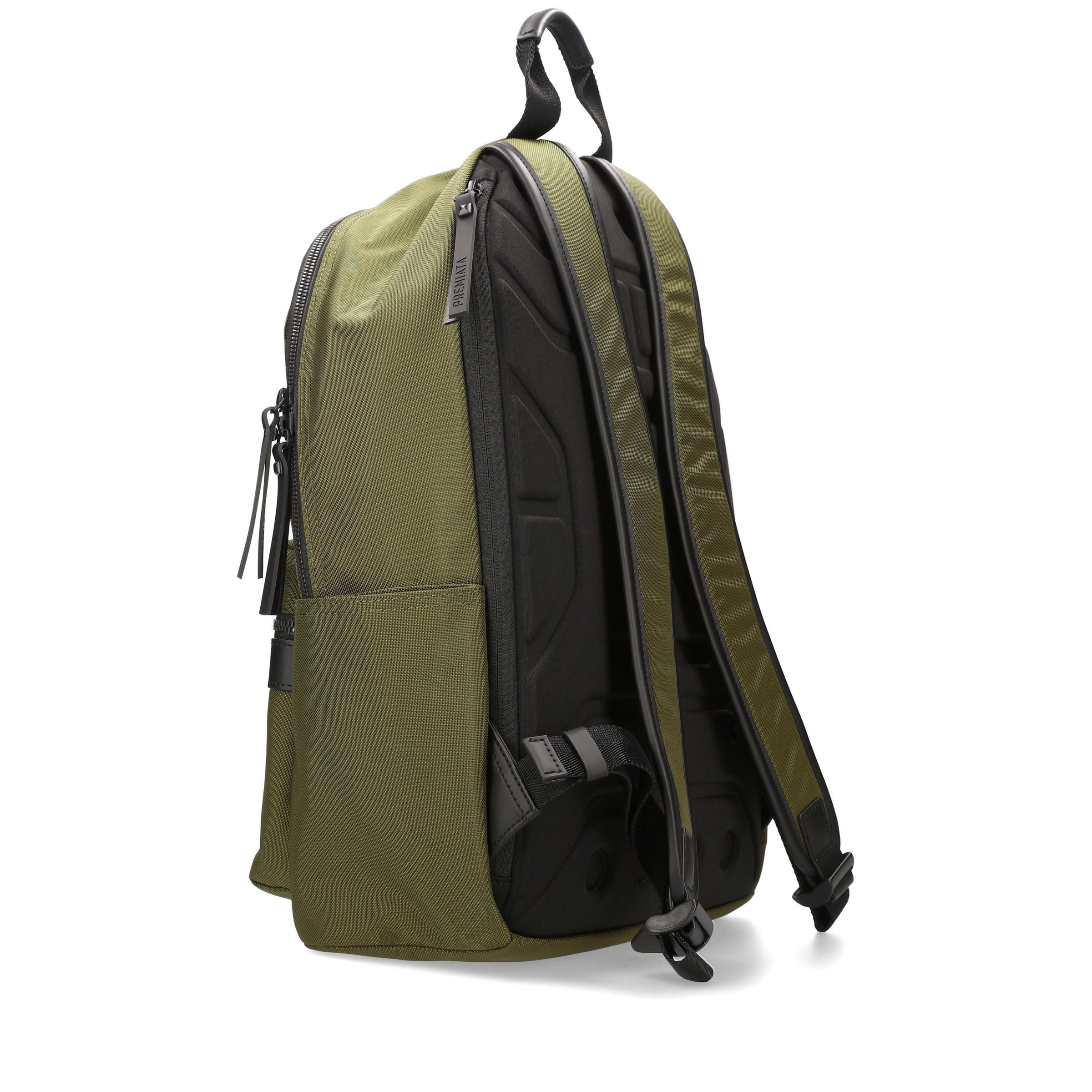 Zaino PREMIATA modello capiente e versatile in gabardine di nylon di prima qualità con trattamento antisfilacciamento e idrorepellente 