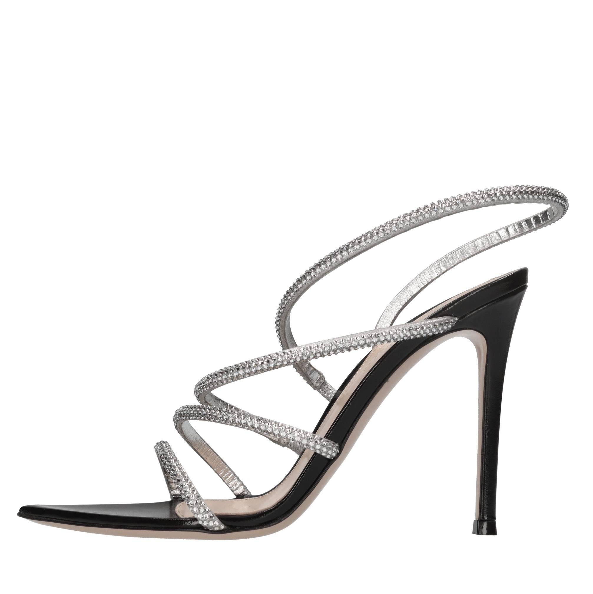 Sandali in pelle e strass 