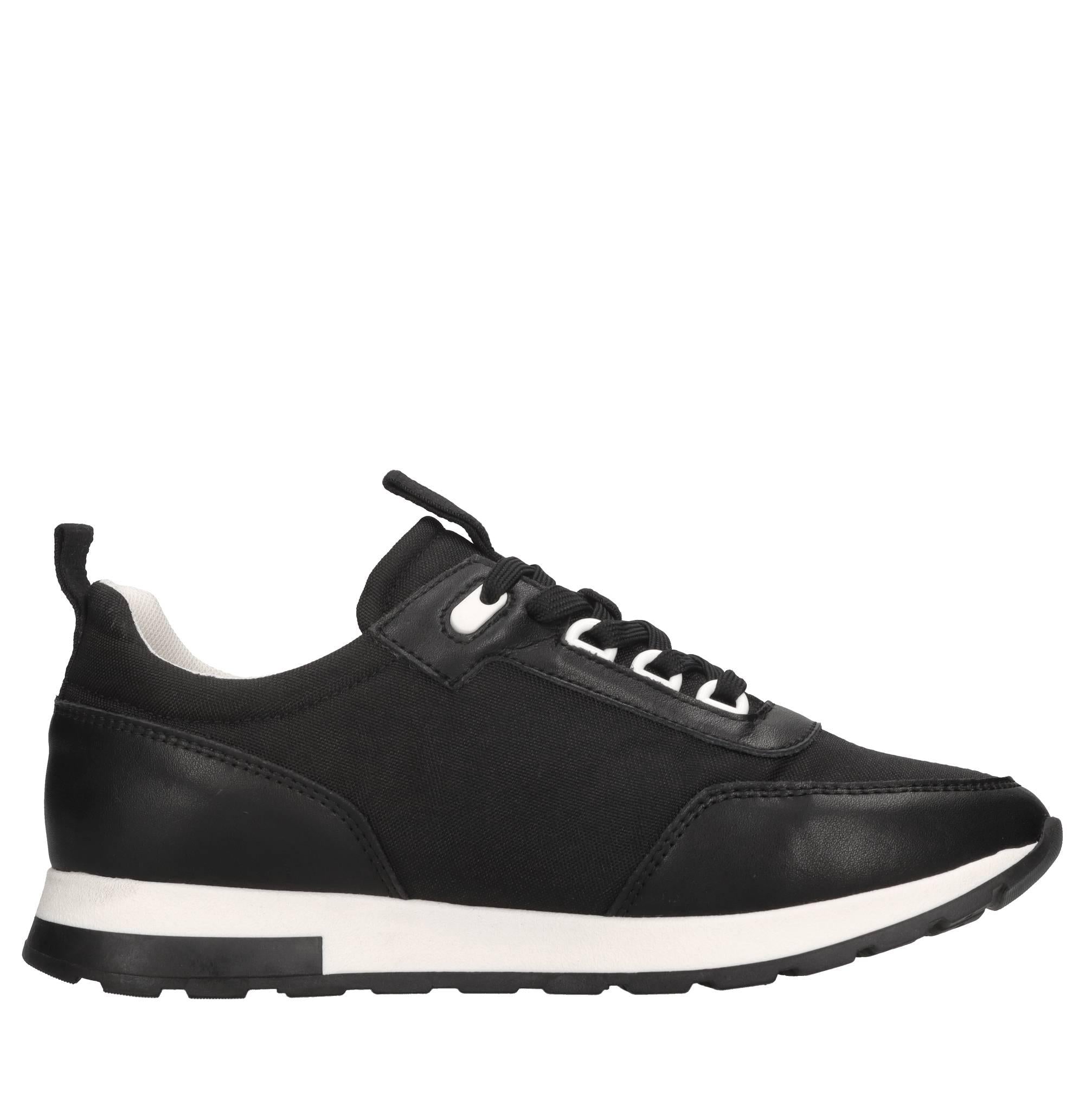 Sneakers in pelle e tessuto 