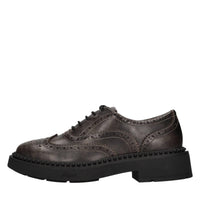 Stringate in pelle 
