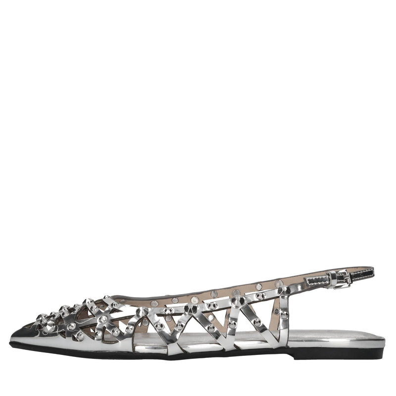 Flat in pelle 