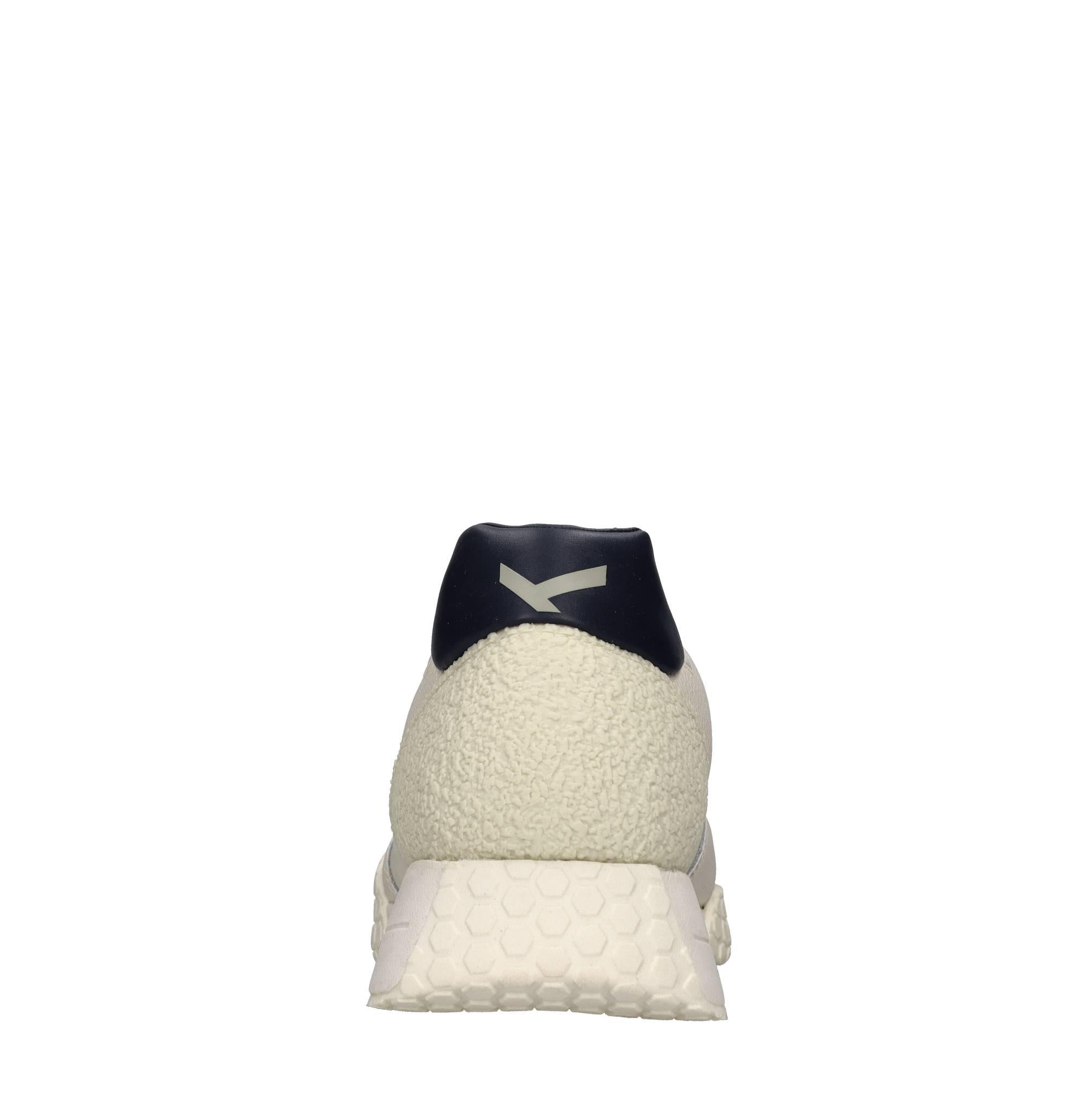 Sneakers in pelle ed ecopelle 