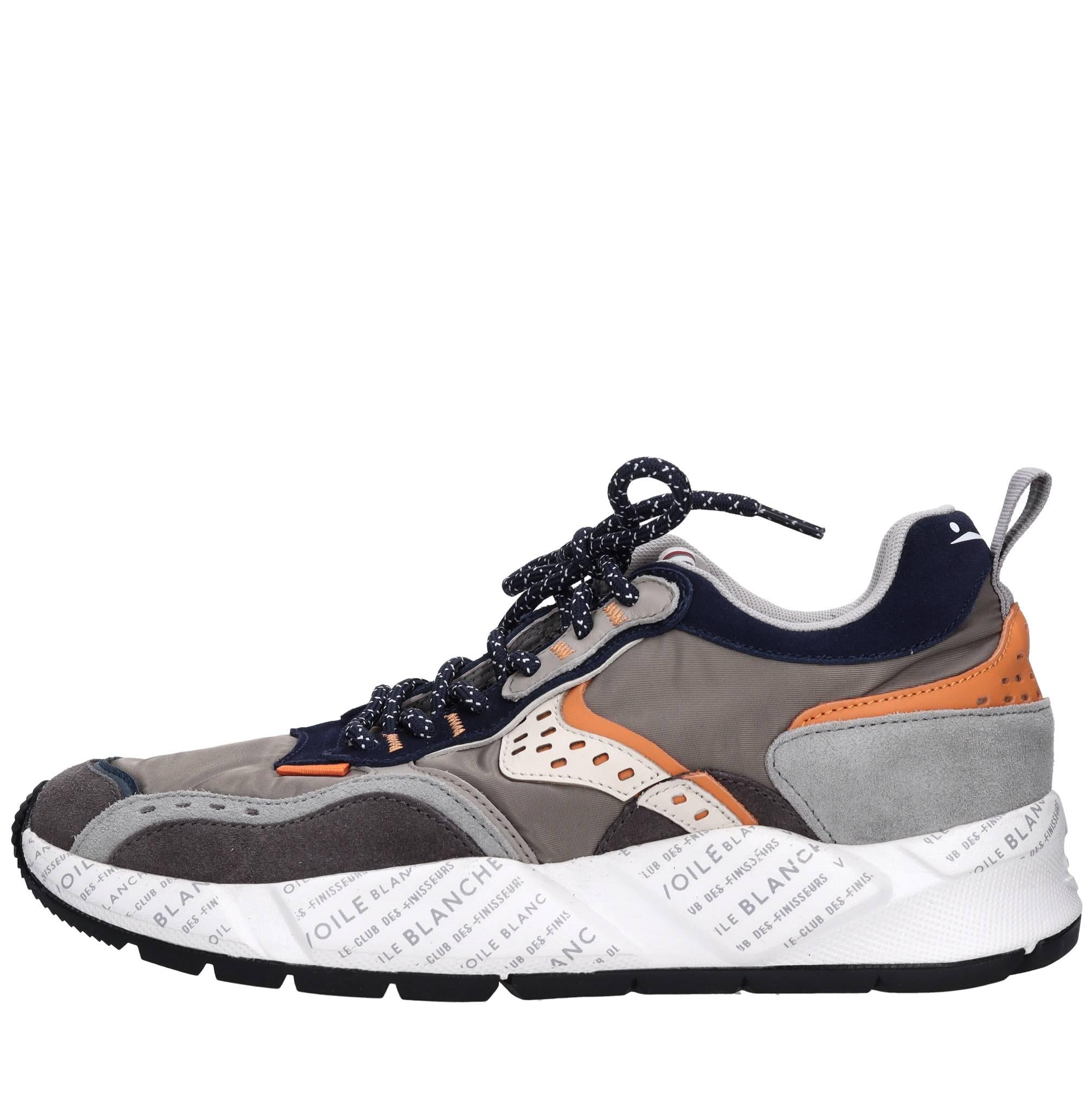 Sneakers in tessuto e camoscio 