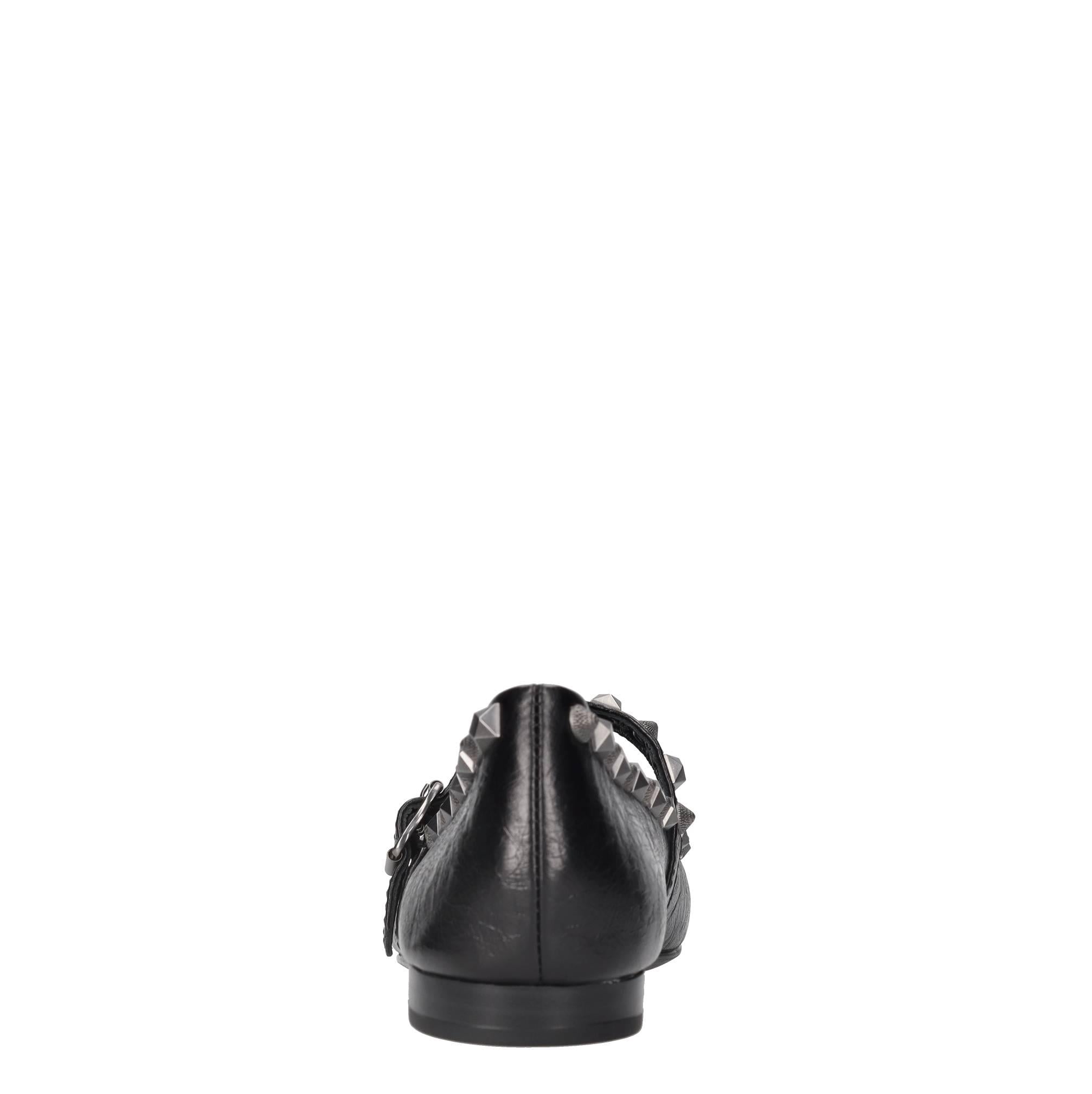 Ballerine modello Beatnik in pelle e borchie 