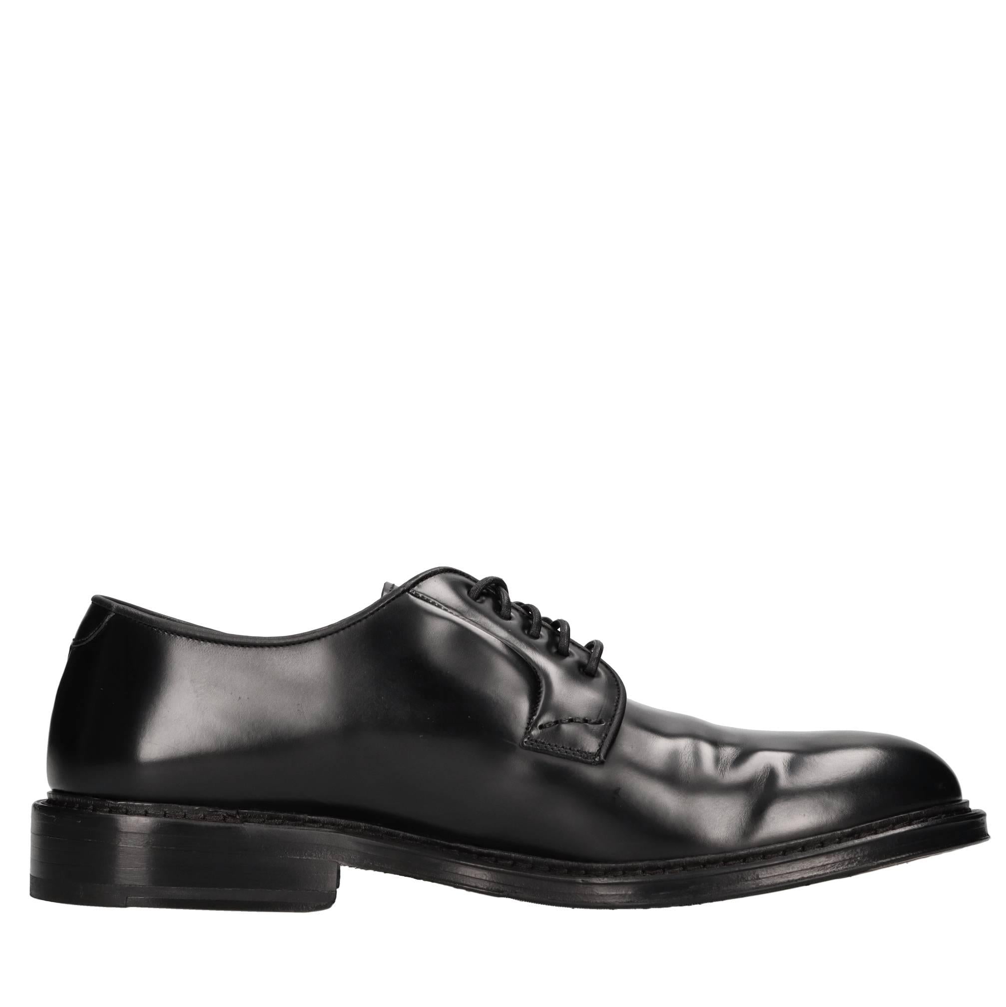 Stringate in pelle 