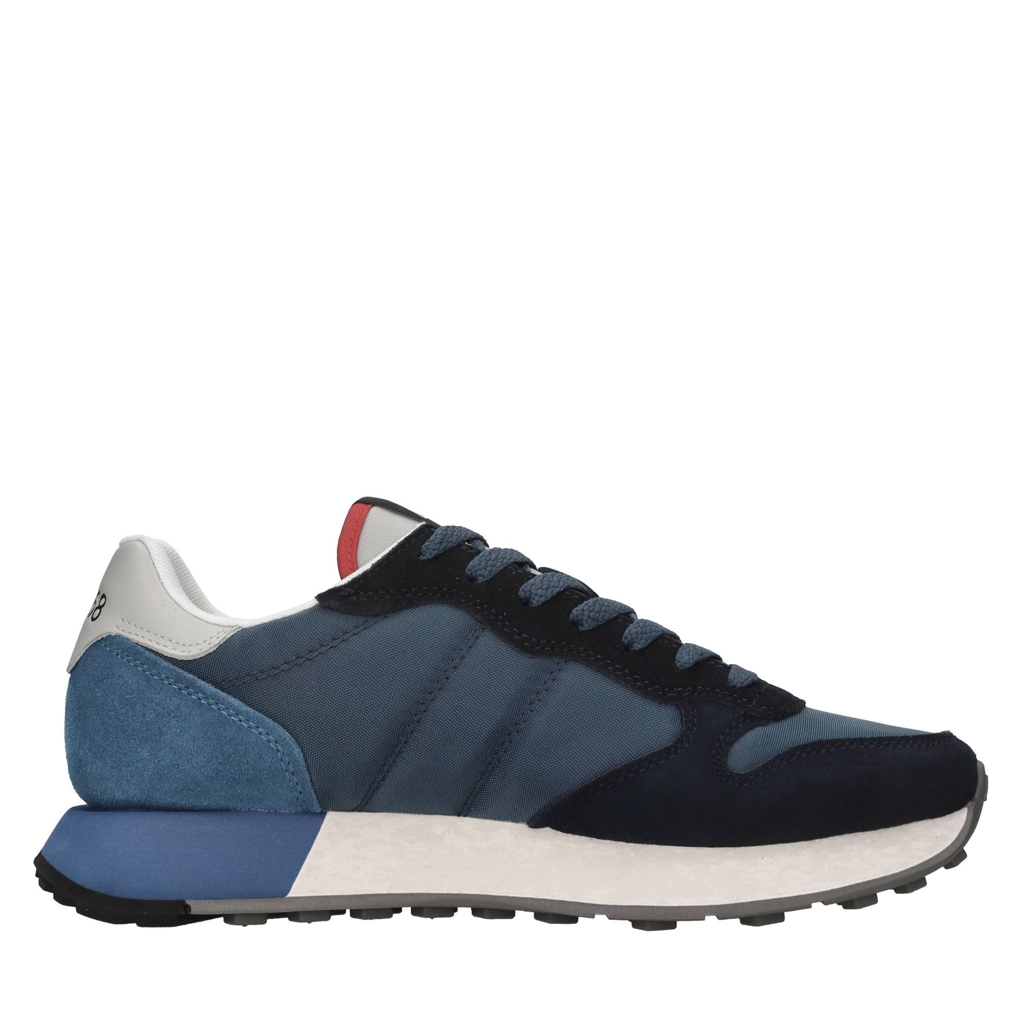 Sneakers in camoscio e tessuto 
