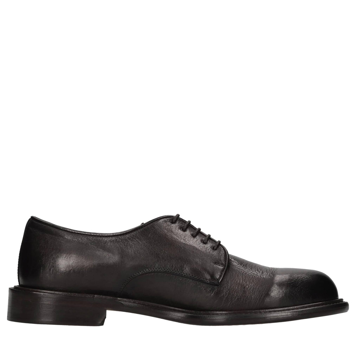 Stringate in pelle 
