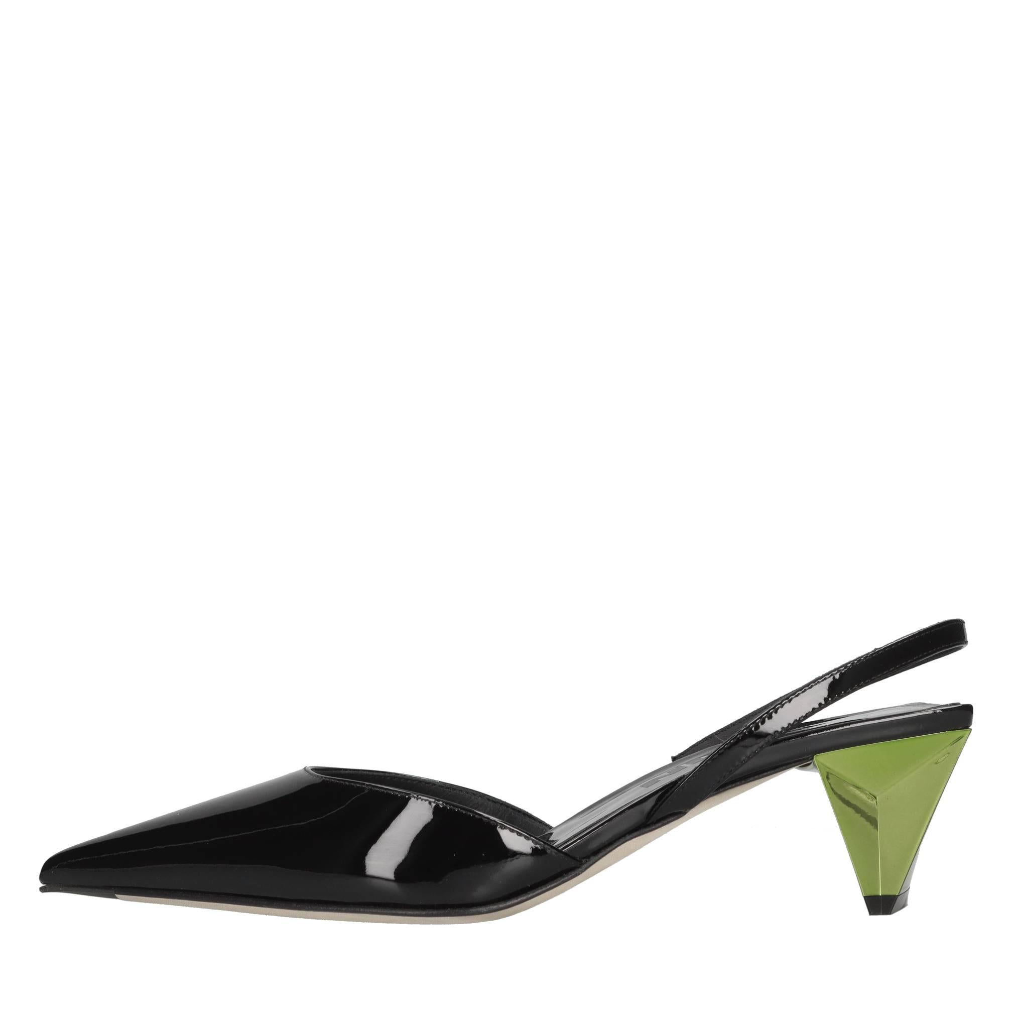 Décolléte slingback in vernice 
