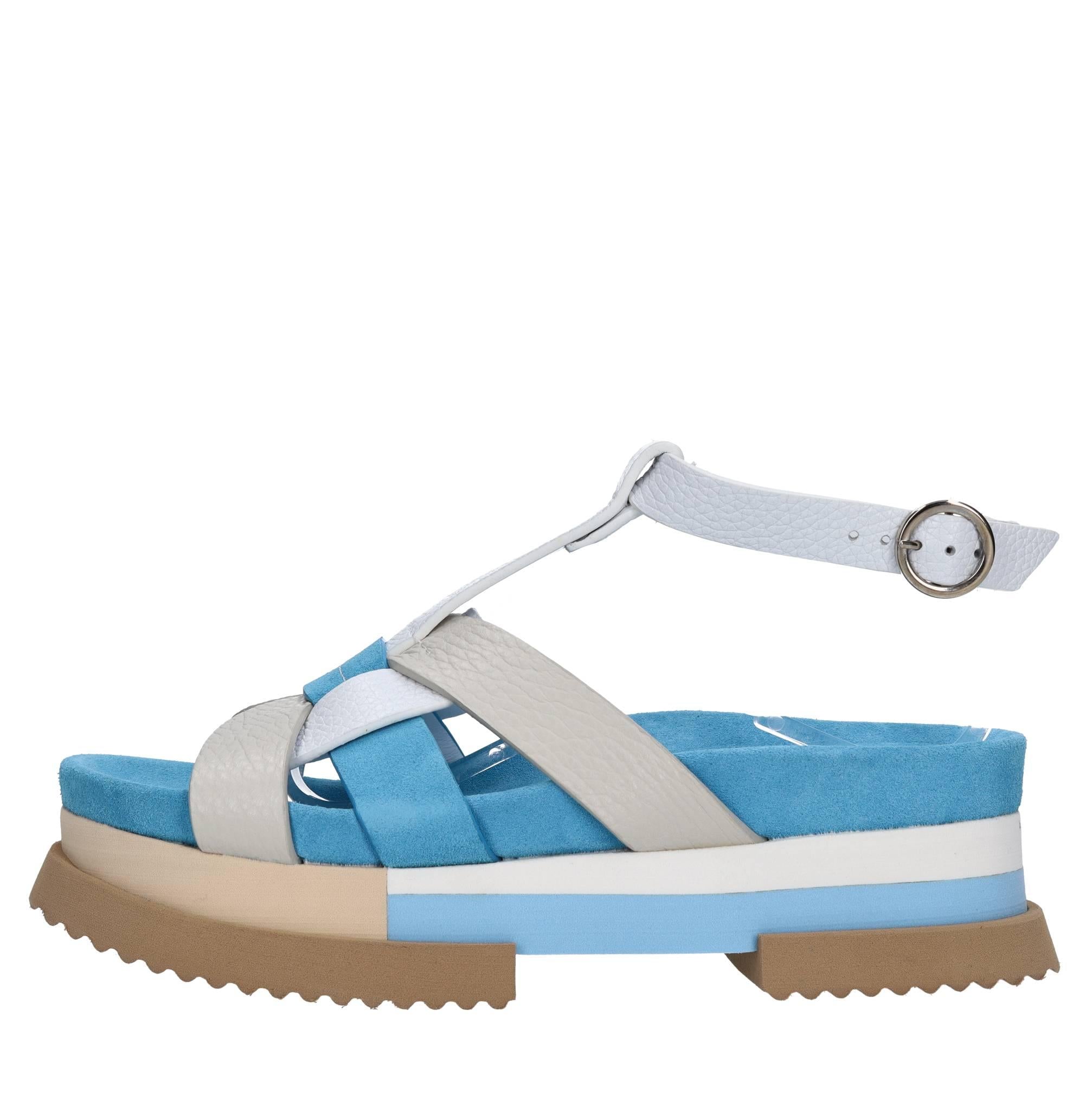 Sandali in pelle e camoscio 