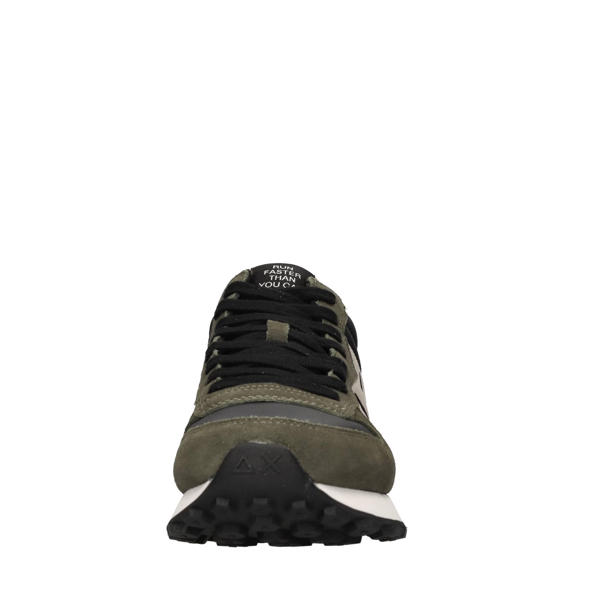 Sneakers in camoscio e tessuto 