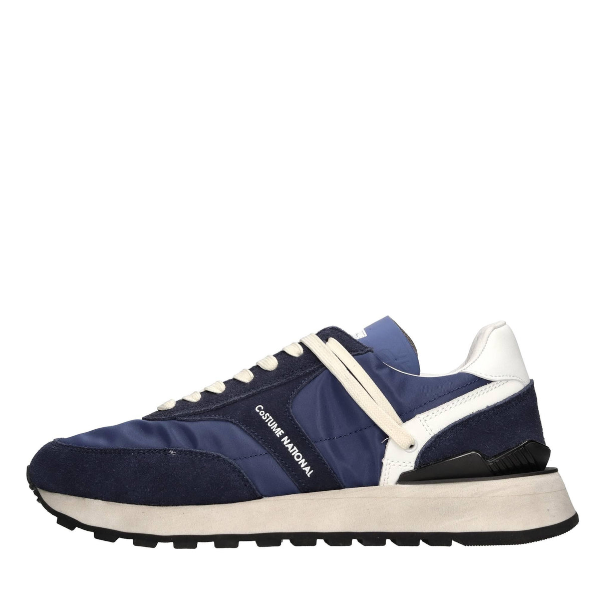Sneakers in camoscio e tessuto 