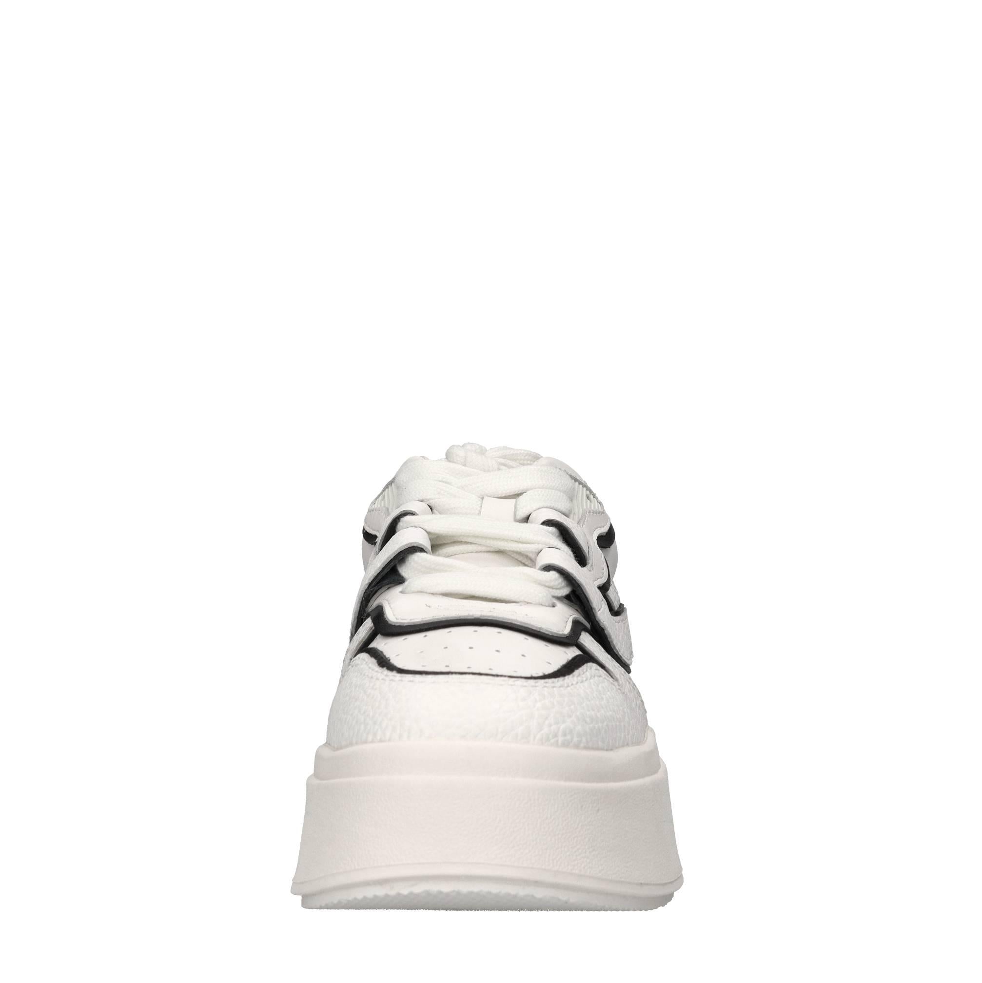 Sneakers in pelle 