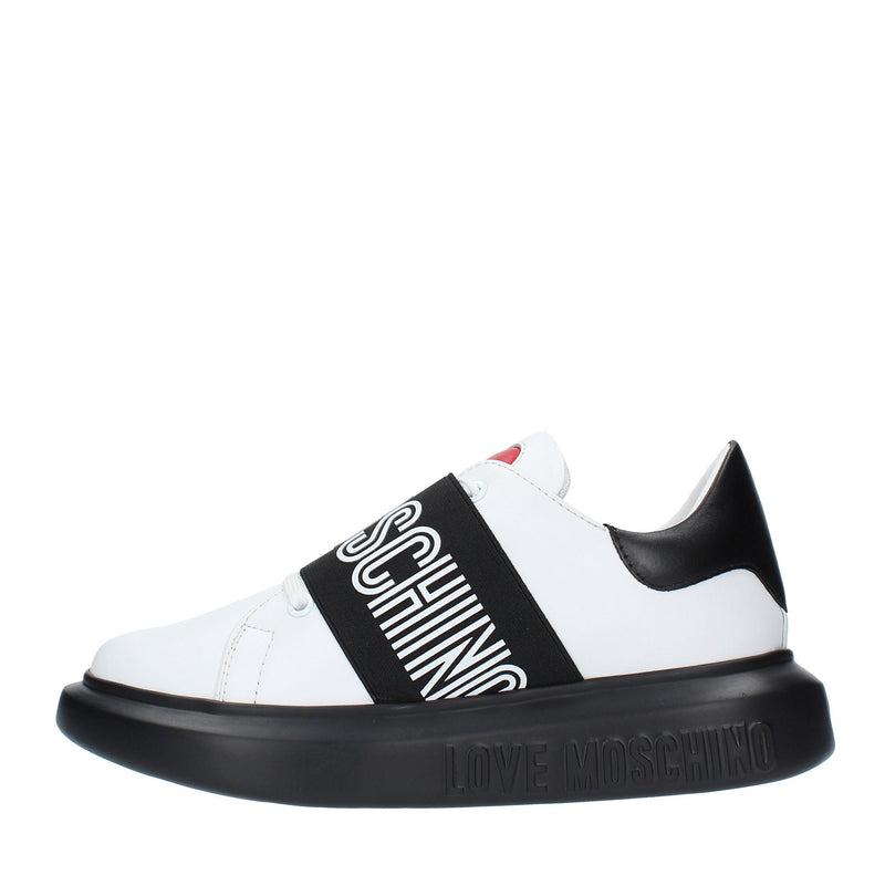 Sneakers in pelle e tessuto 