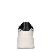 Sneakers in pelle 