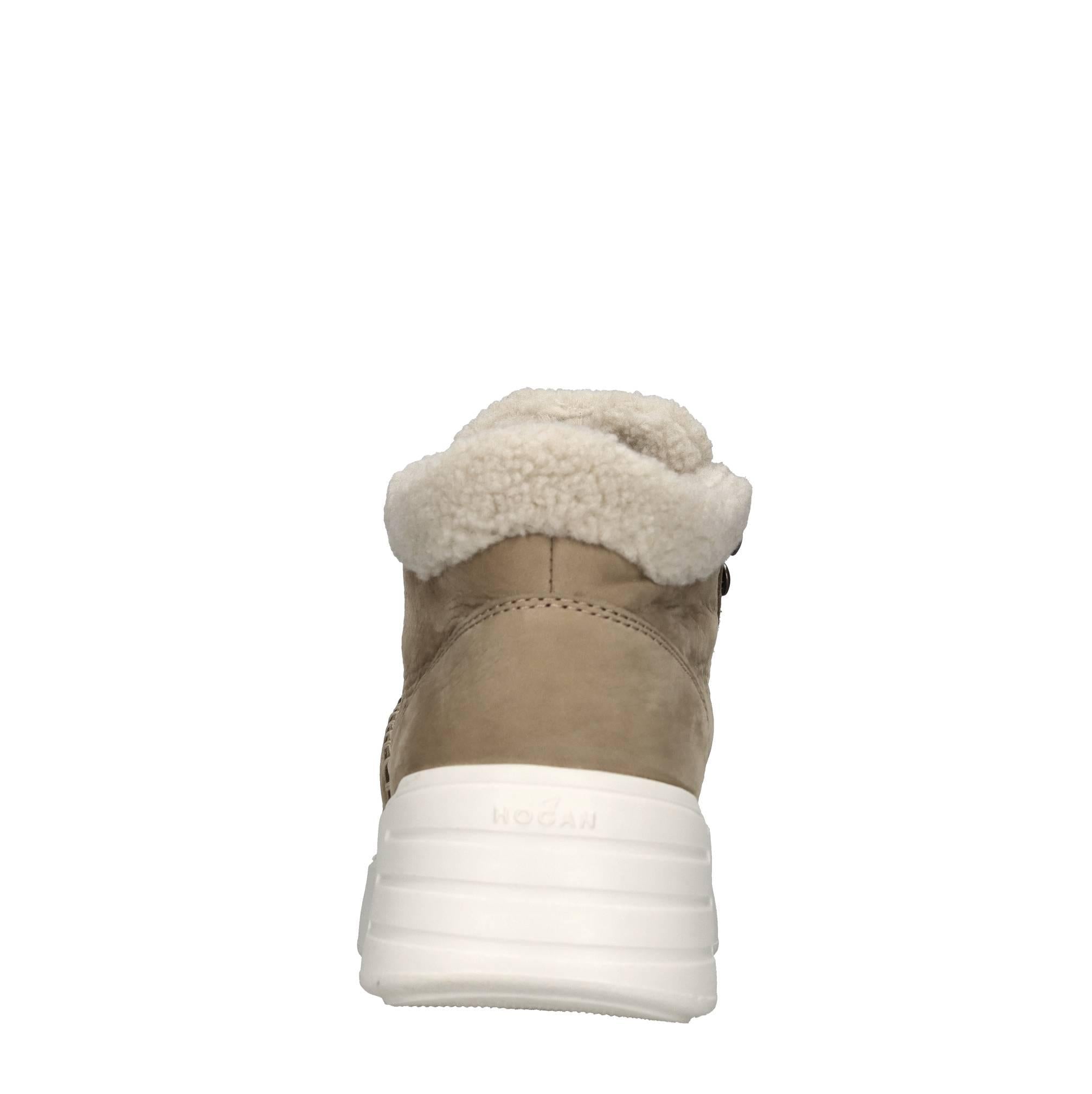 Sneakers alte in camoscio 