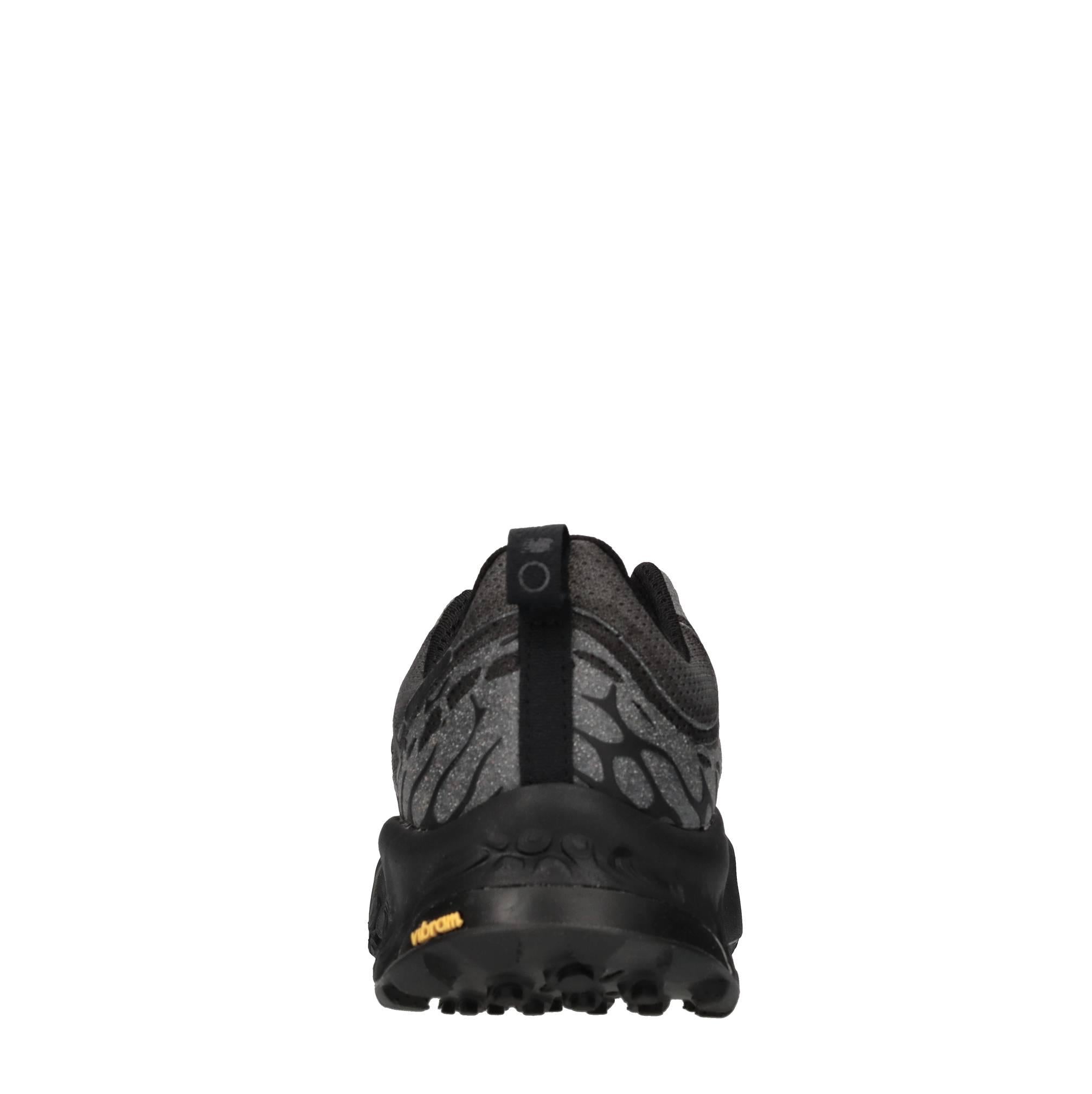 Sneakers in tessuto 