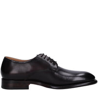 Stringate in pelle 