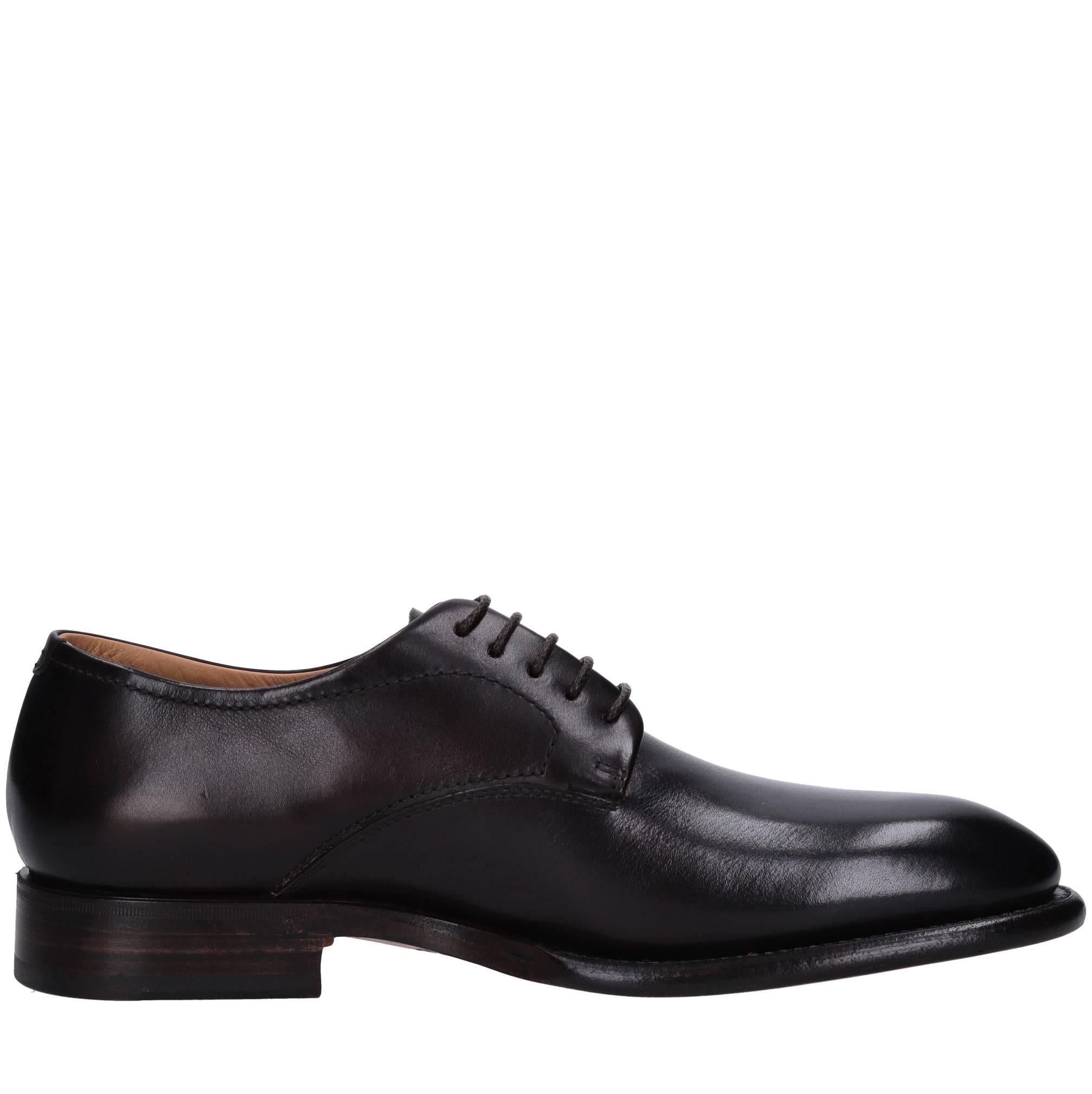 Stringate in pelle 