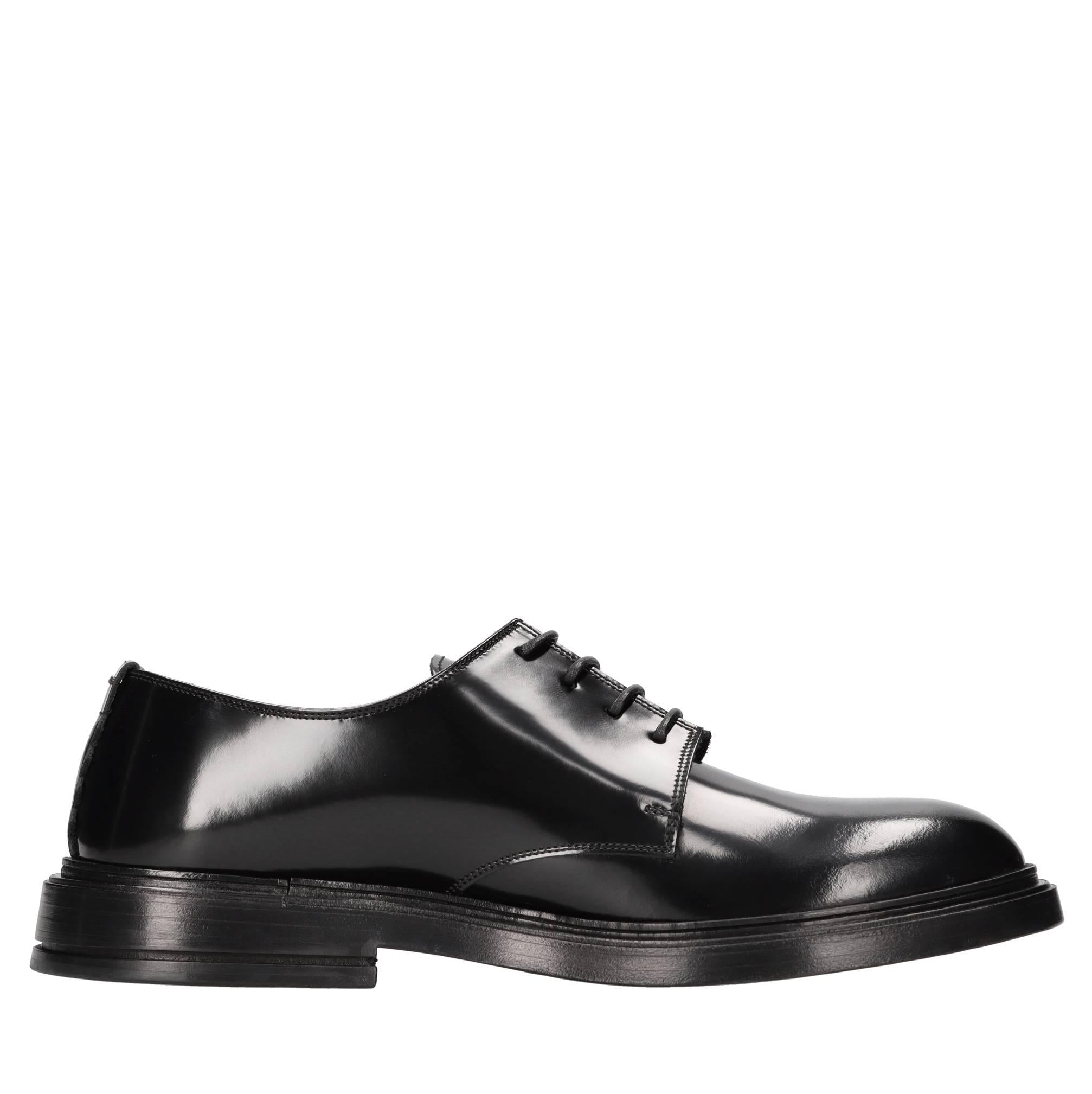 Stringate in pelle 