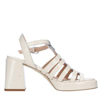 Sandali in pelle lucida 