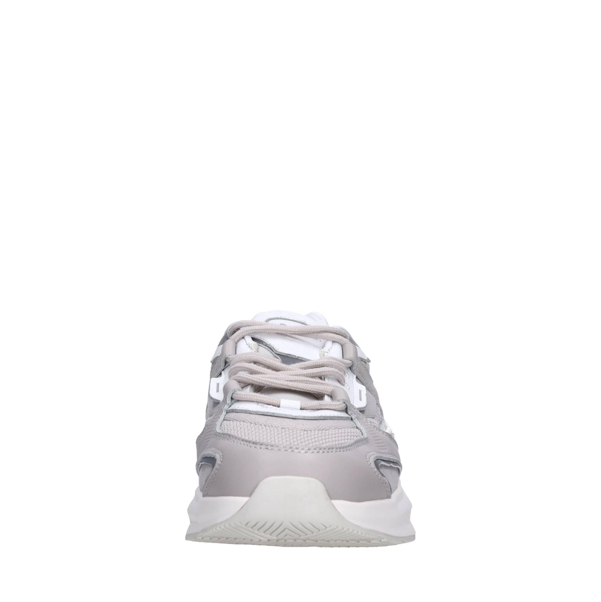 Sneakers in pelle e tessuto 