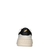 Sneakers in pelle 