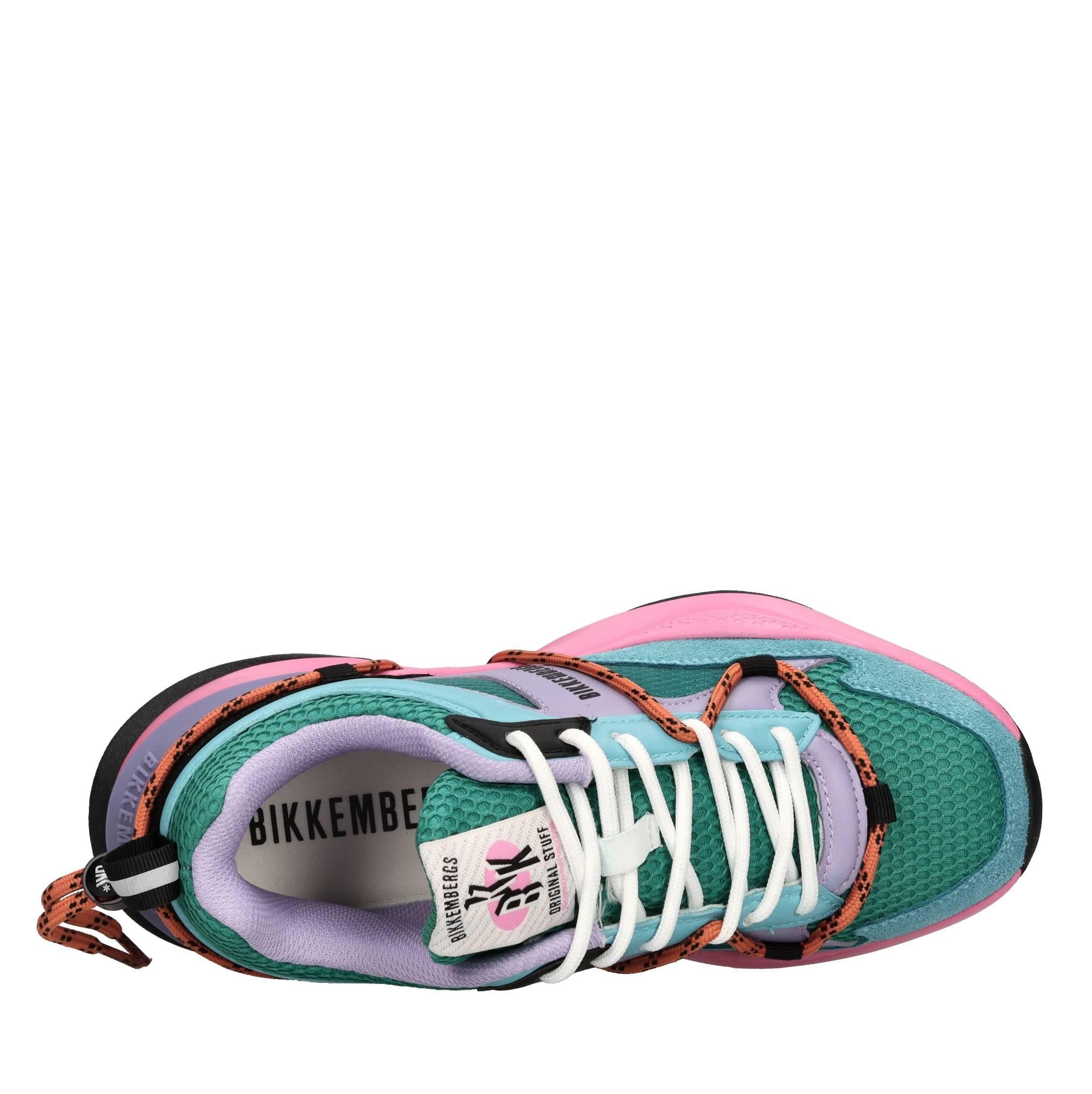 Sneakers in camoscio, ecopelle e tessuto 