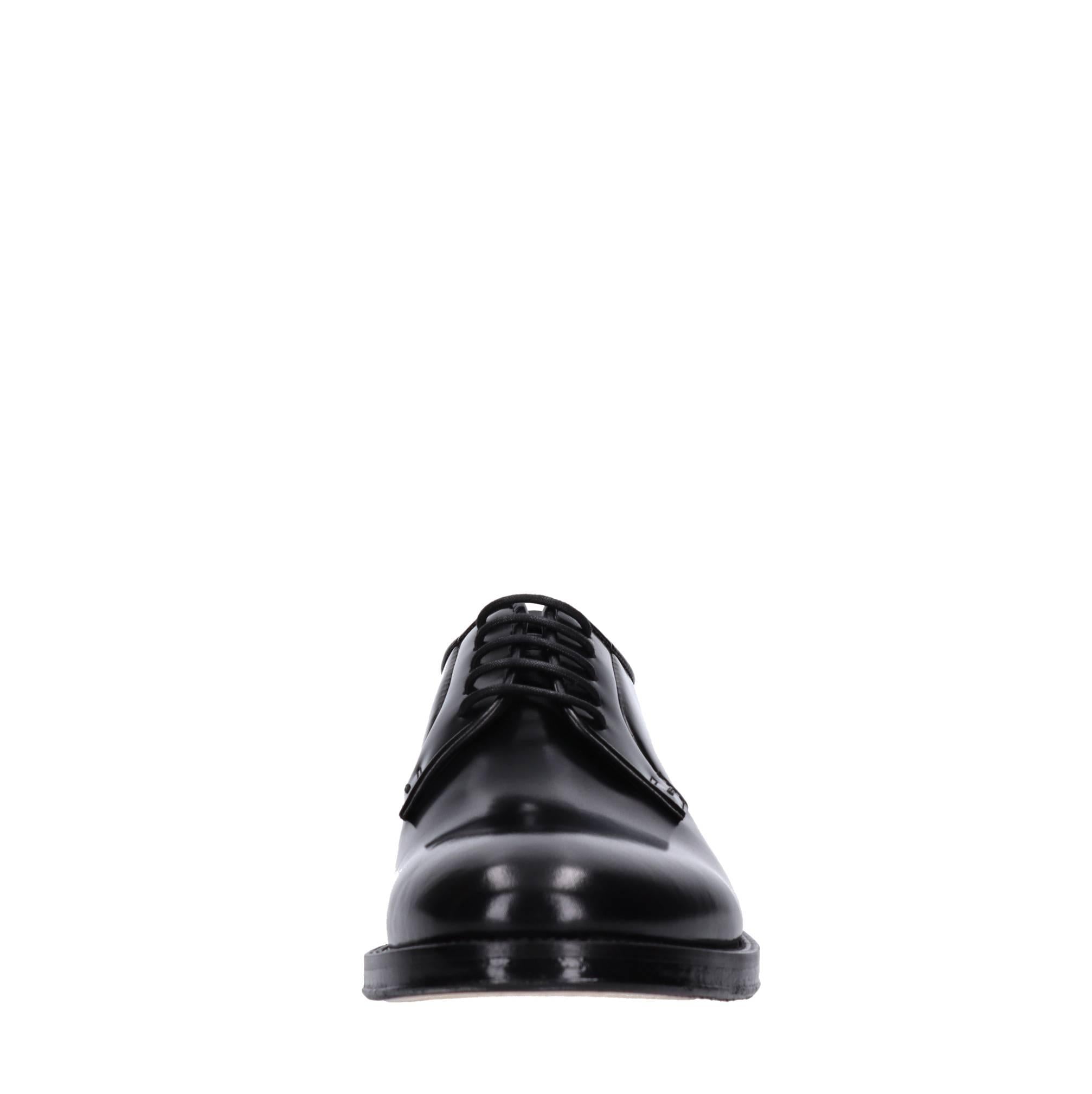 stringate in pelle 