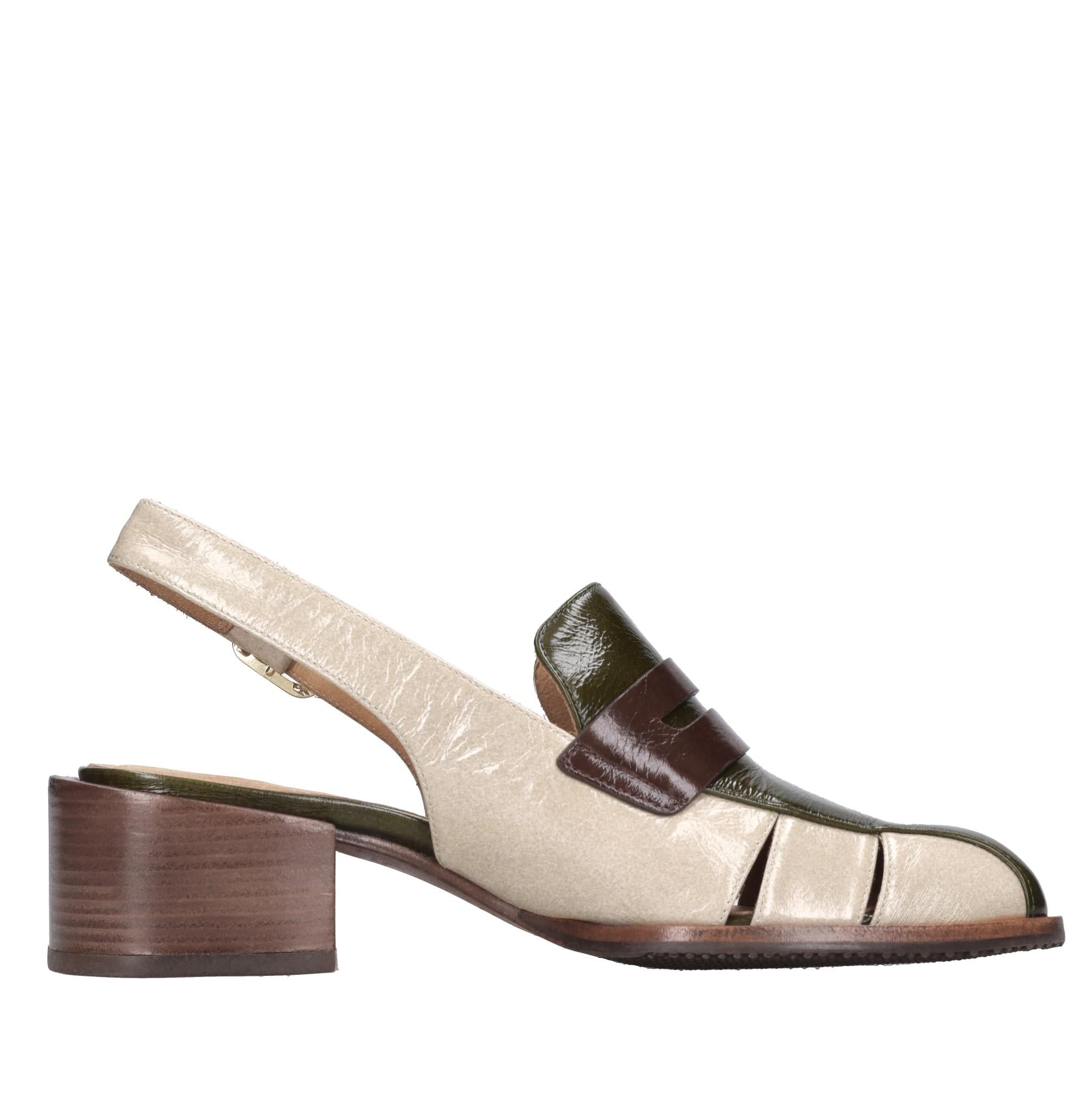 Décolleté slingback in pelle 