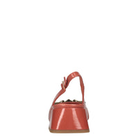 Décolleté slingback in pelle lucida 