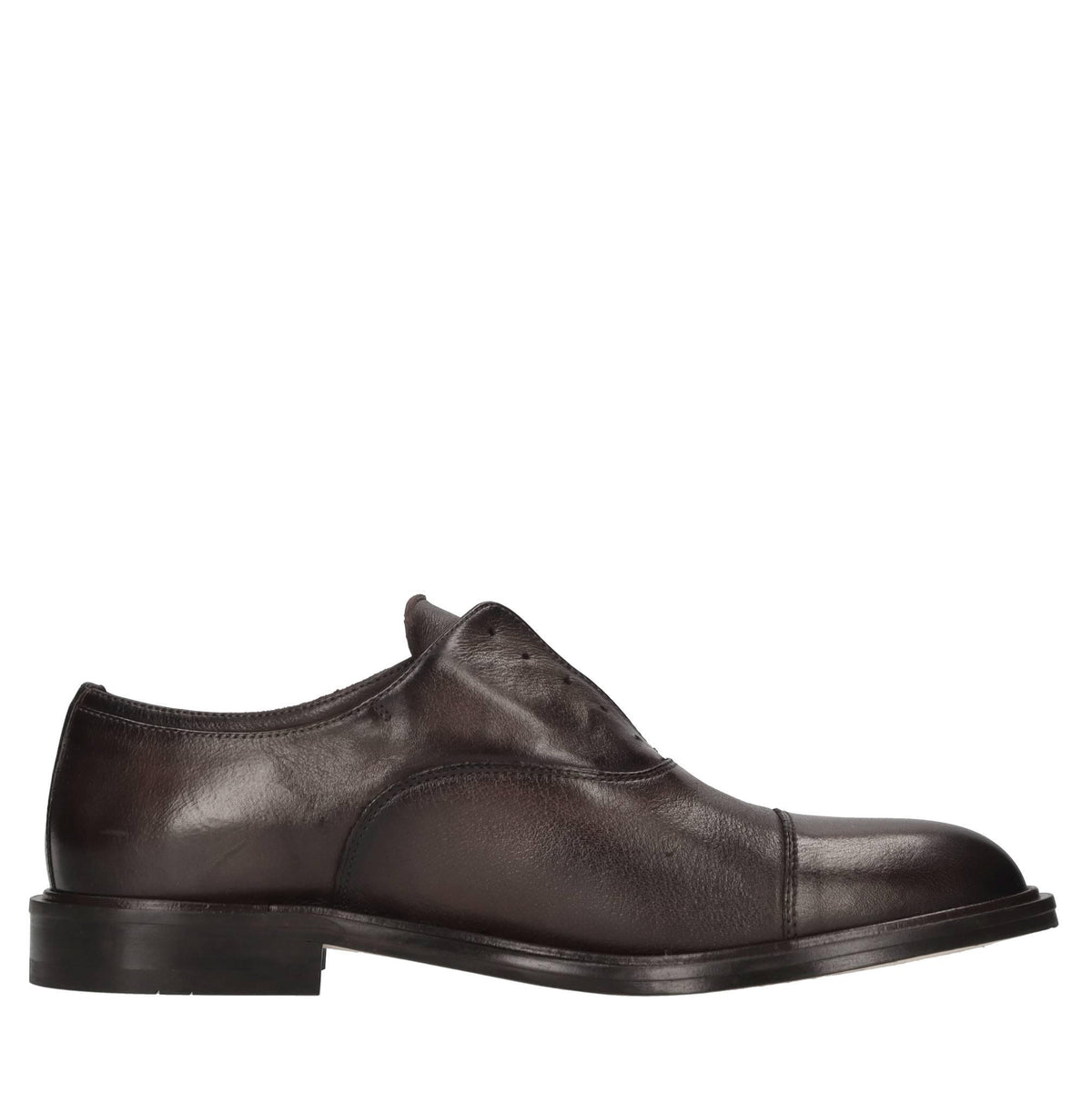Stringate in pelle 
