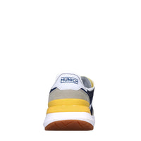 Sneakers in camoscio e tessuto 