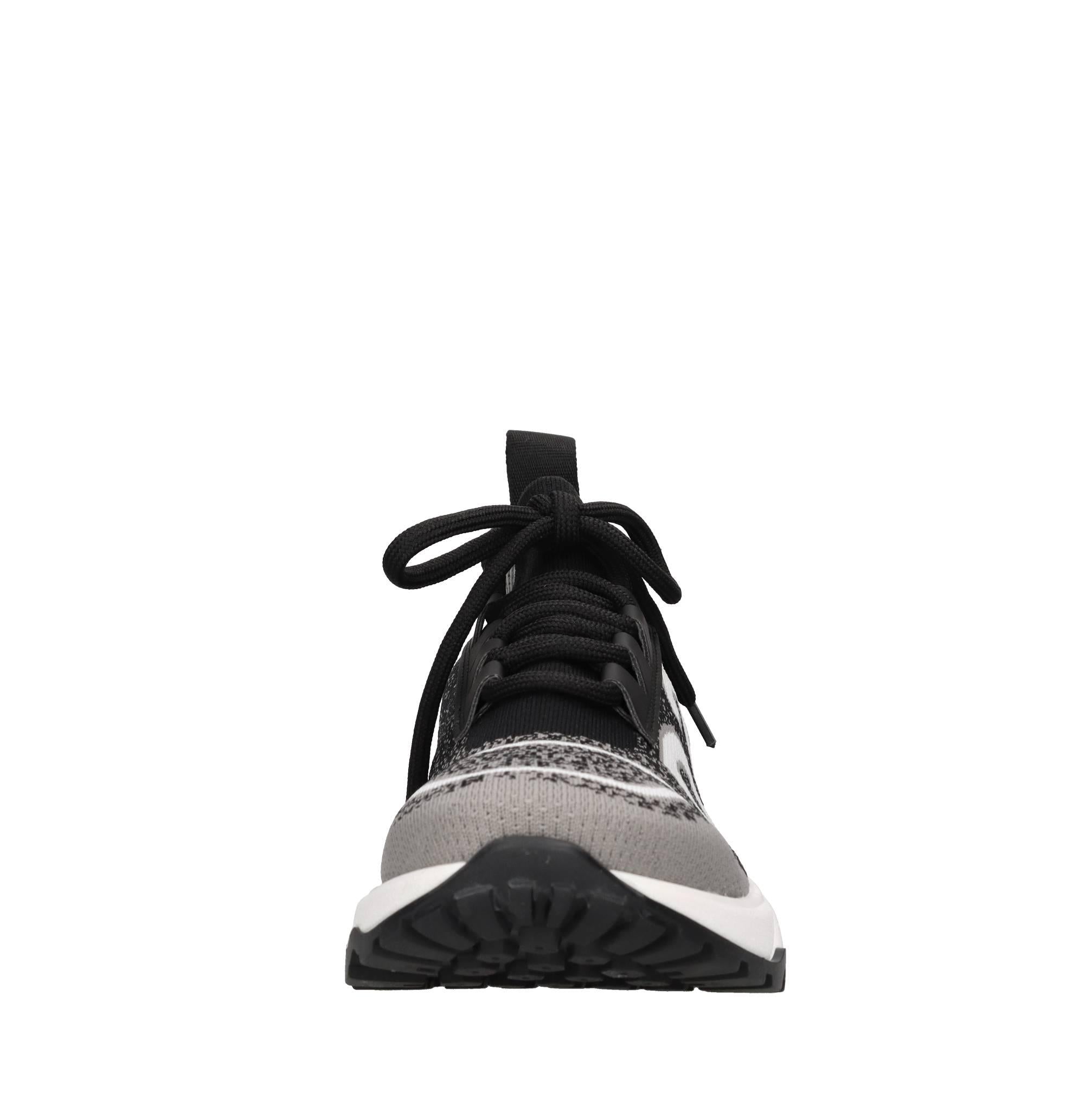 Sneakers in tessuto 