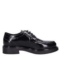 Stringate in pelle 