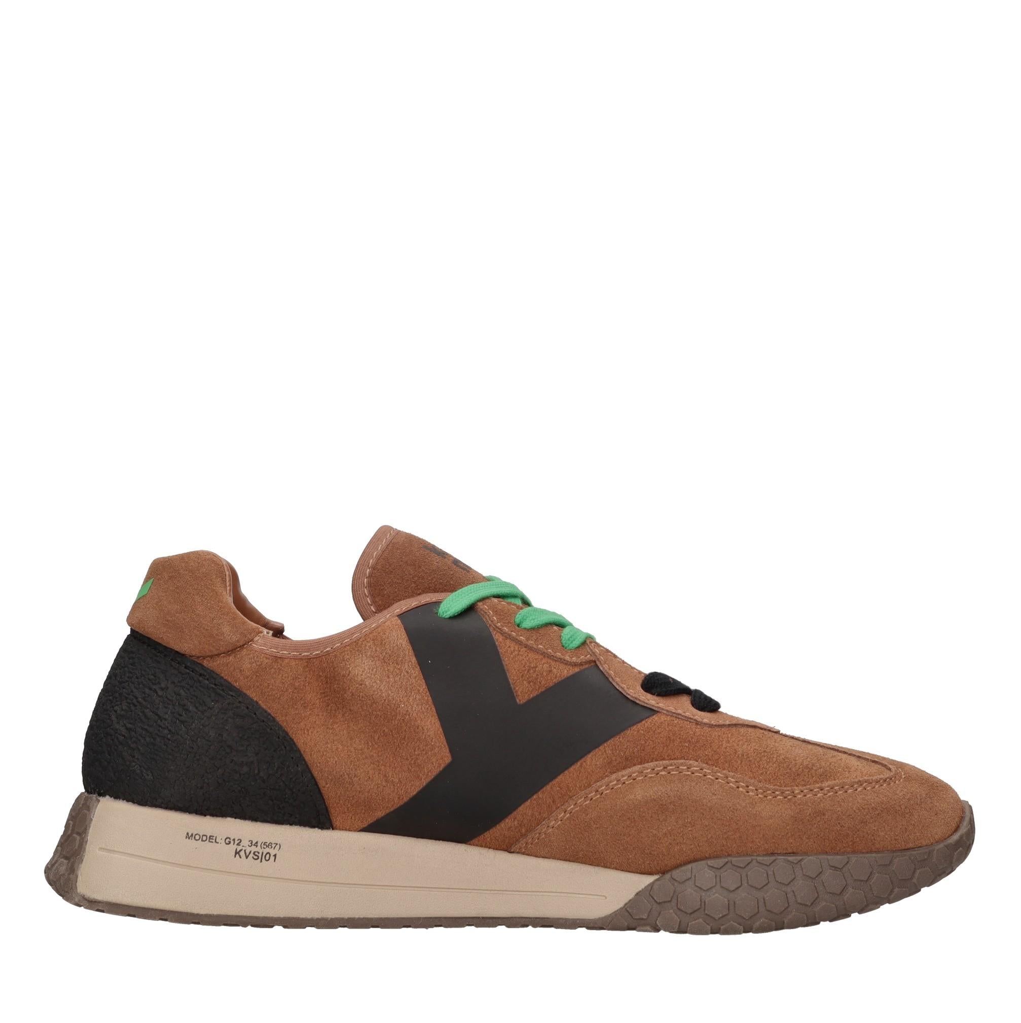 Sneakers in camoscio e gomma 