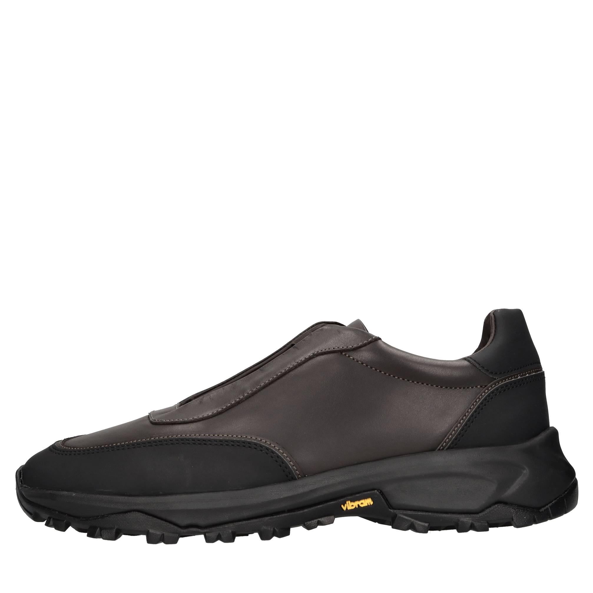 Sneakers in pelle 