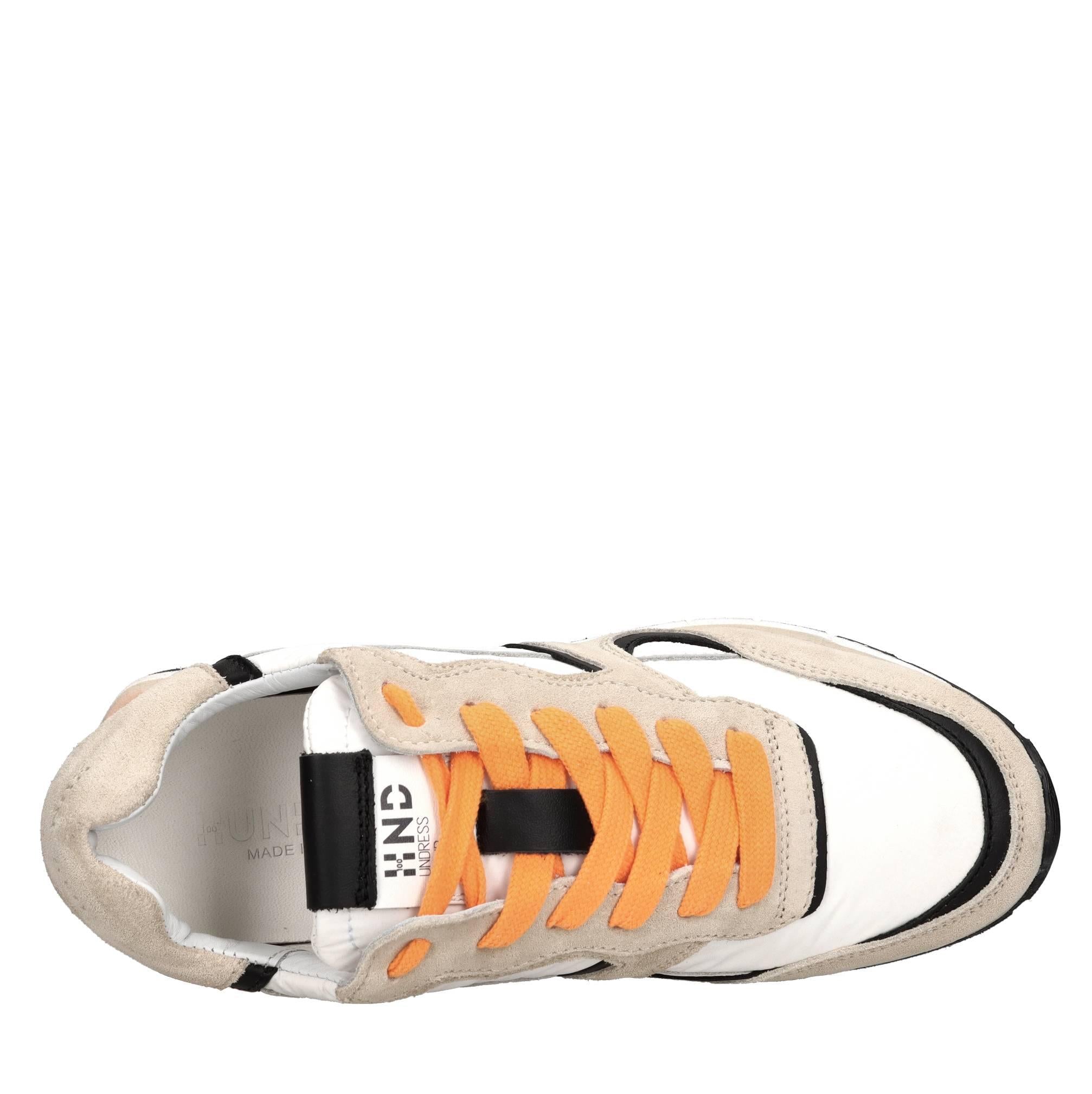 Sneakers in camoscio e tessuto 