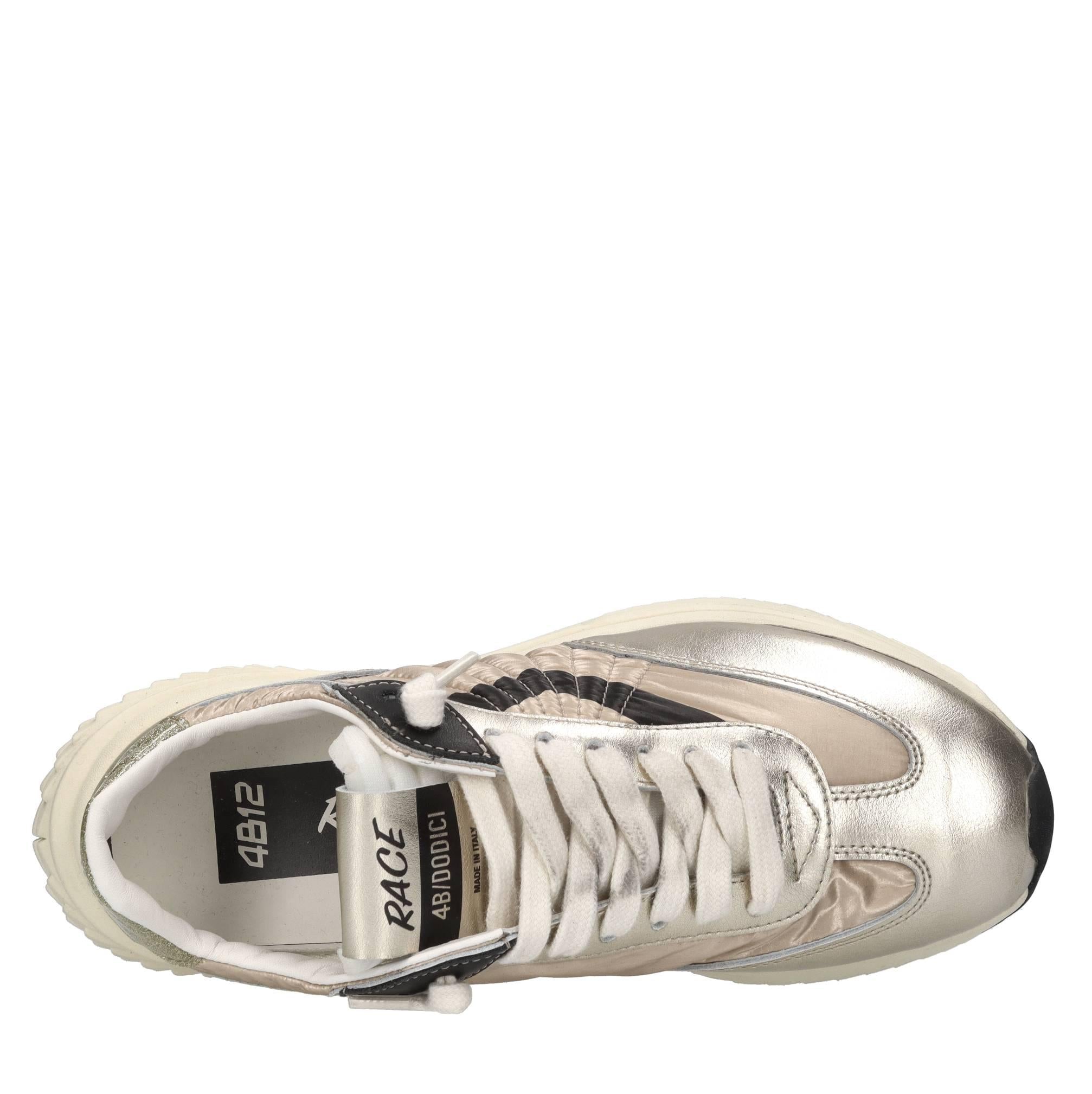Sneakers in pelle e tessuto 
