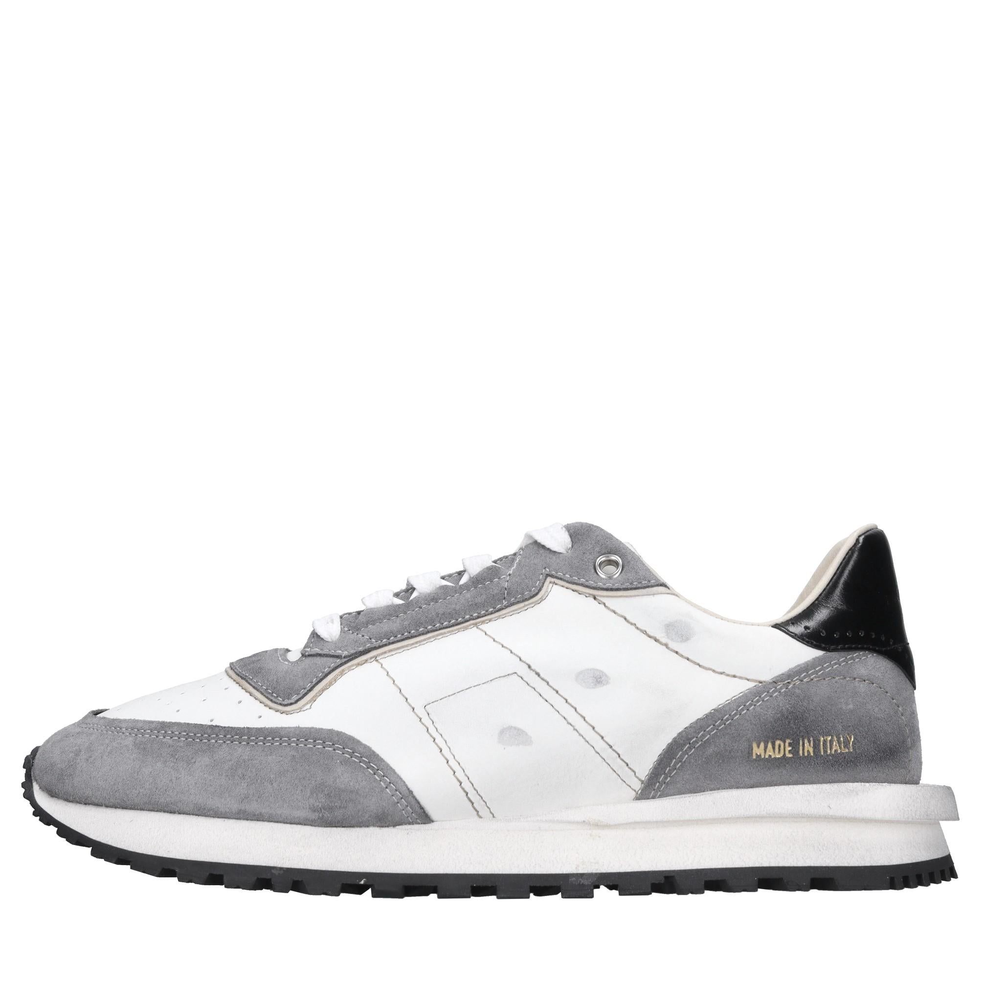 Sneakers in pelle 