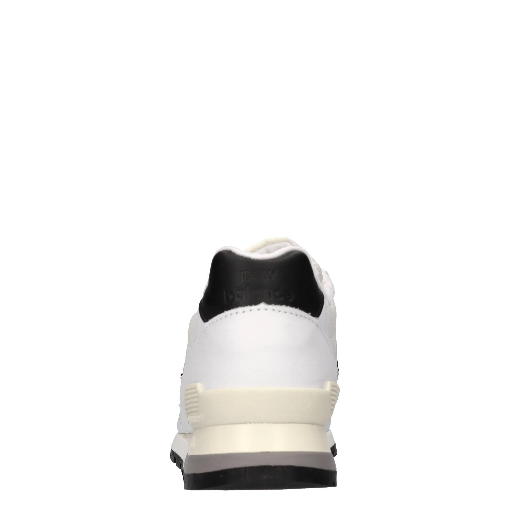 Sneakers in pelle e tessuto 