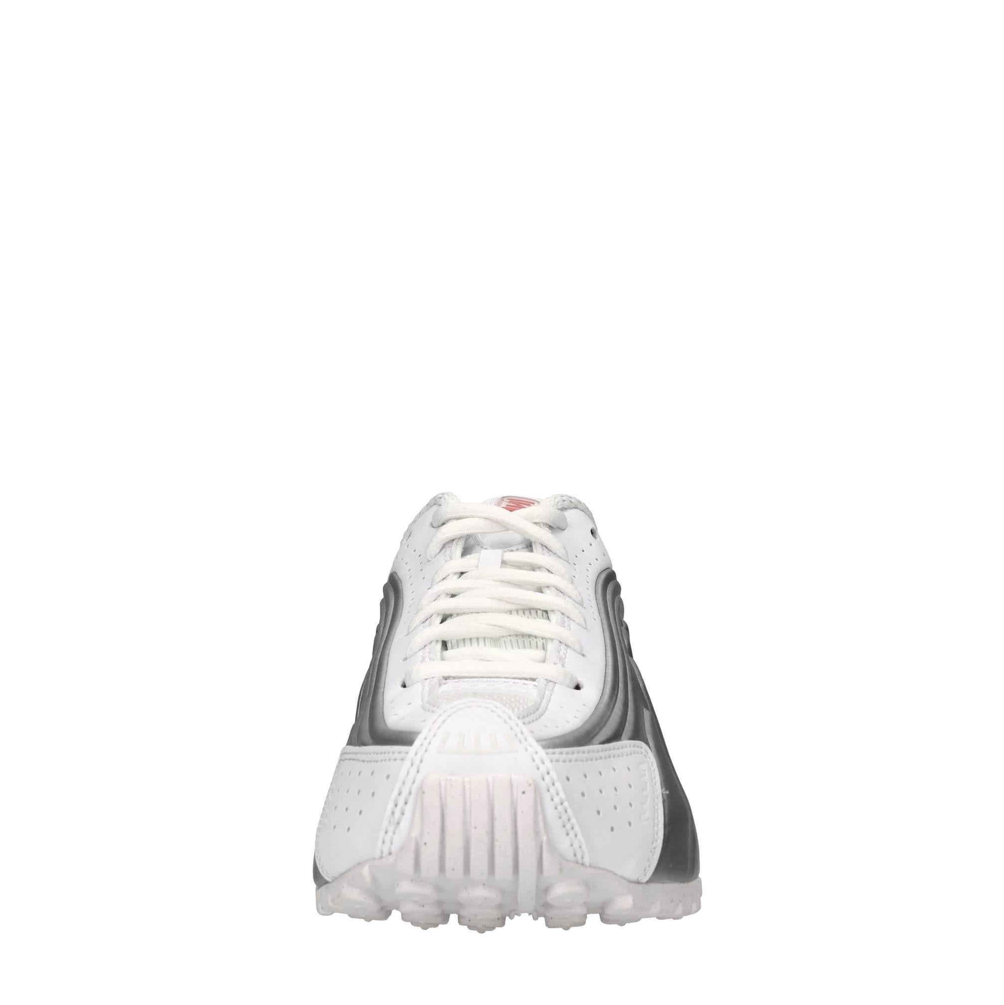 Sneakers in ecopelle e tessuto 