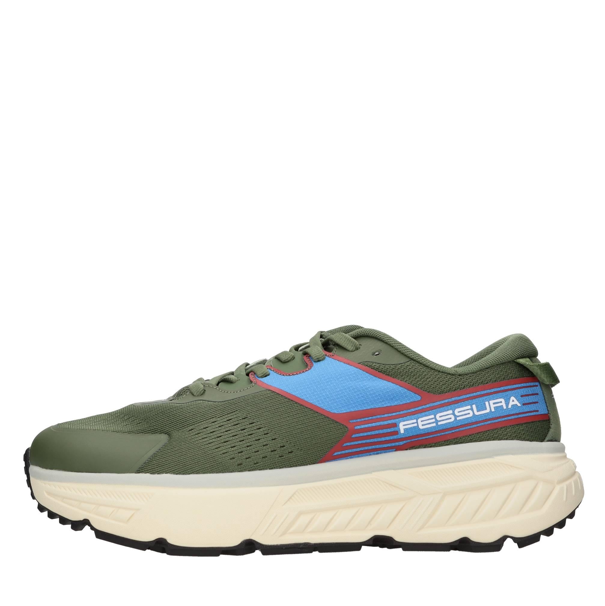 Sneakers modello in tessuto tecnico con inserti in gomma 