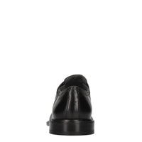 Stringate in pelle 