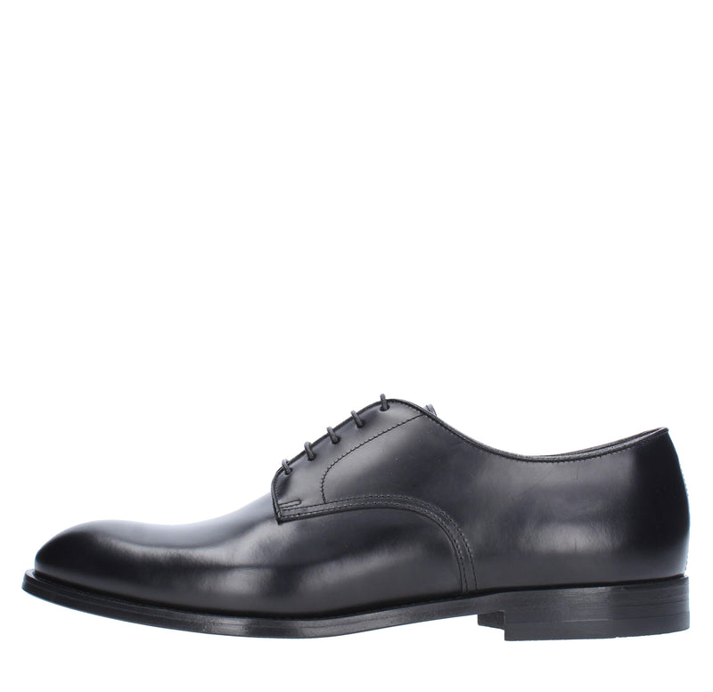 Stringate in pelle 