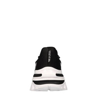 Sneakers in tessuto ed altre materie 