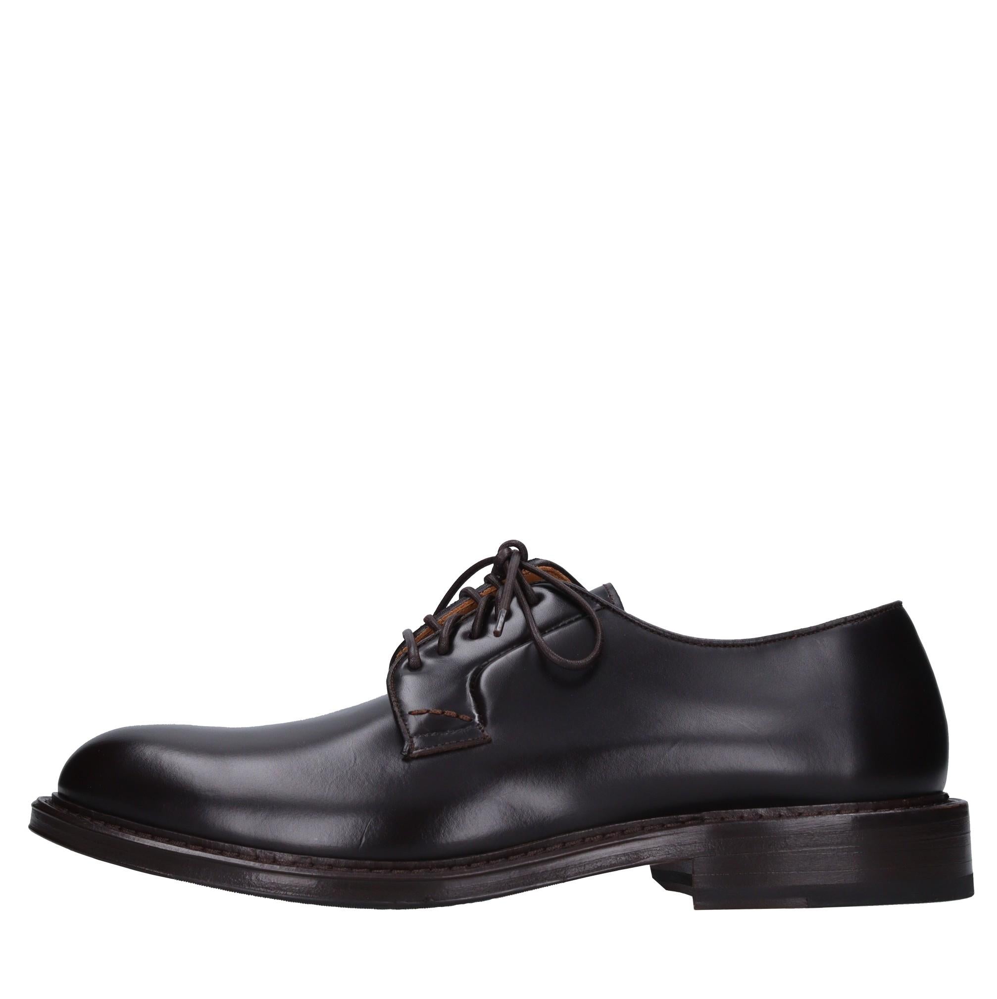 Stringate in pelle 