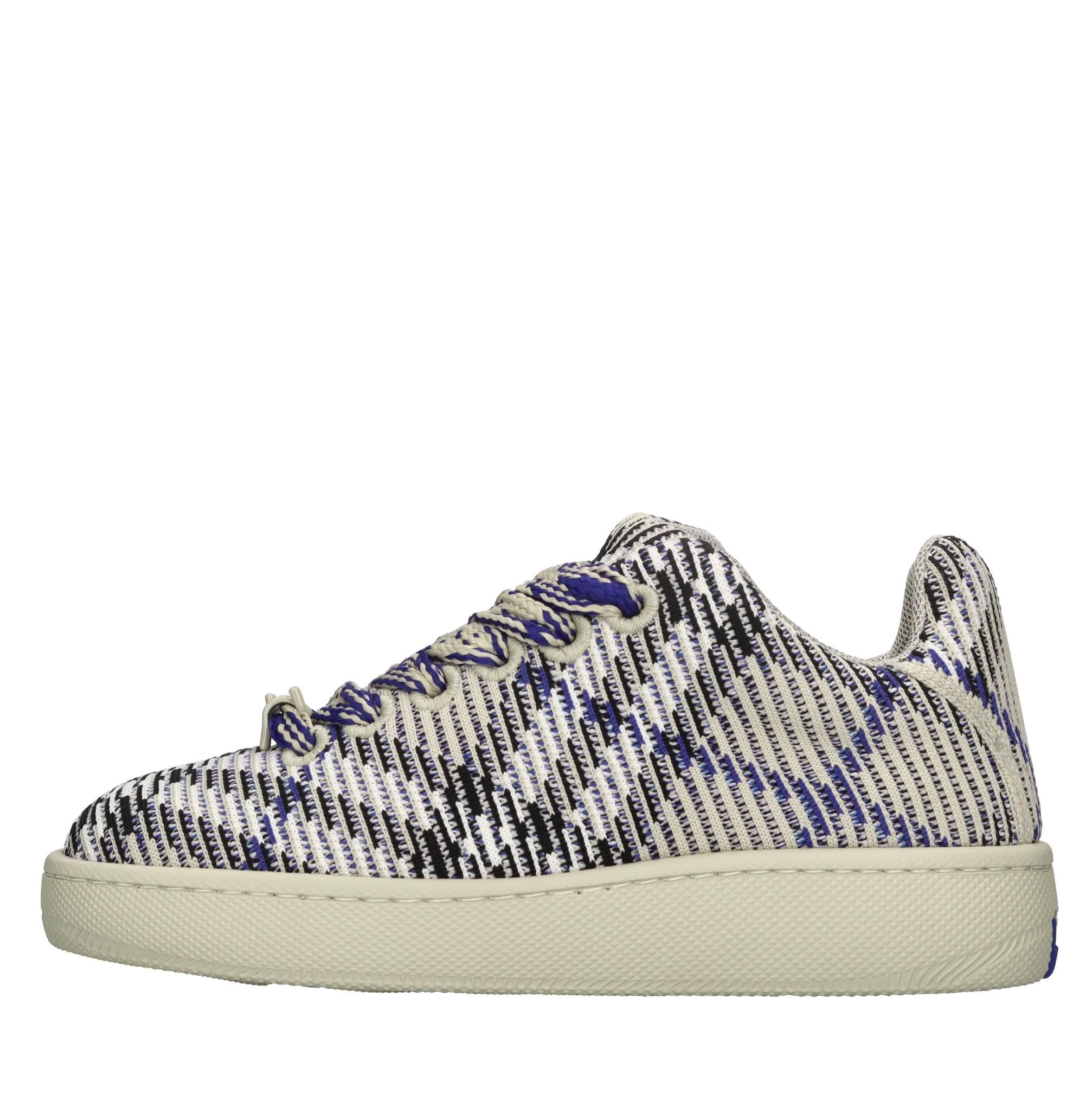 Sneakers in tessuto 